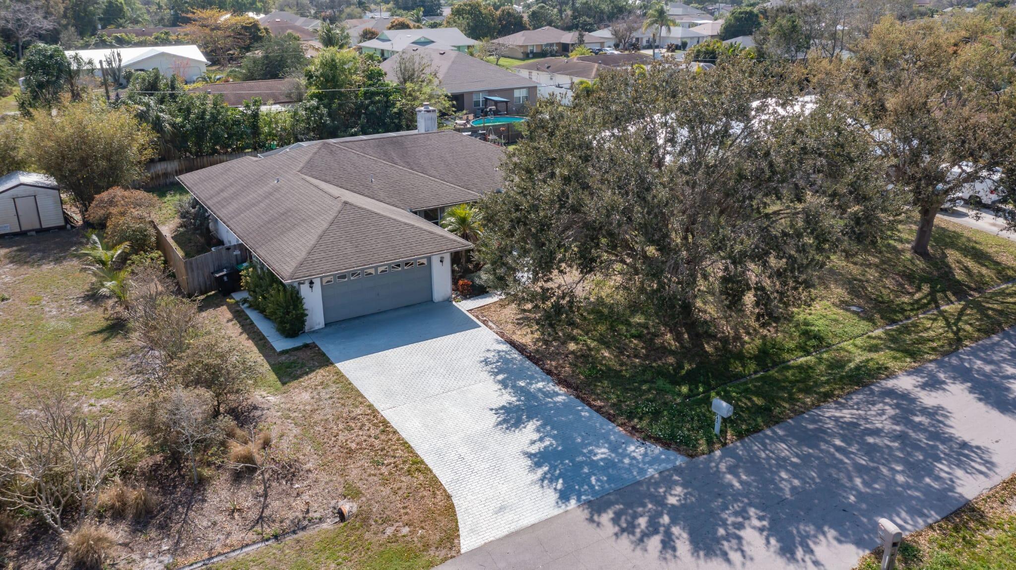 242 SE Duval Avenue SE, Port St. Lucie, FL 34983, Port St. Lucie - Photo 5