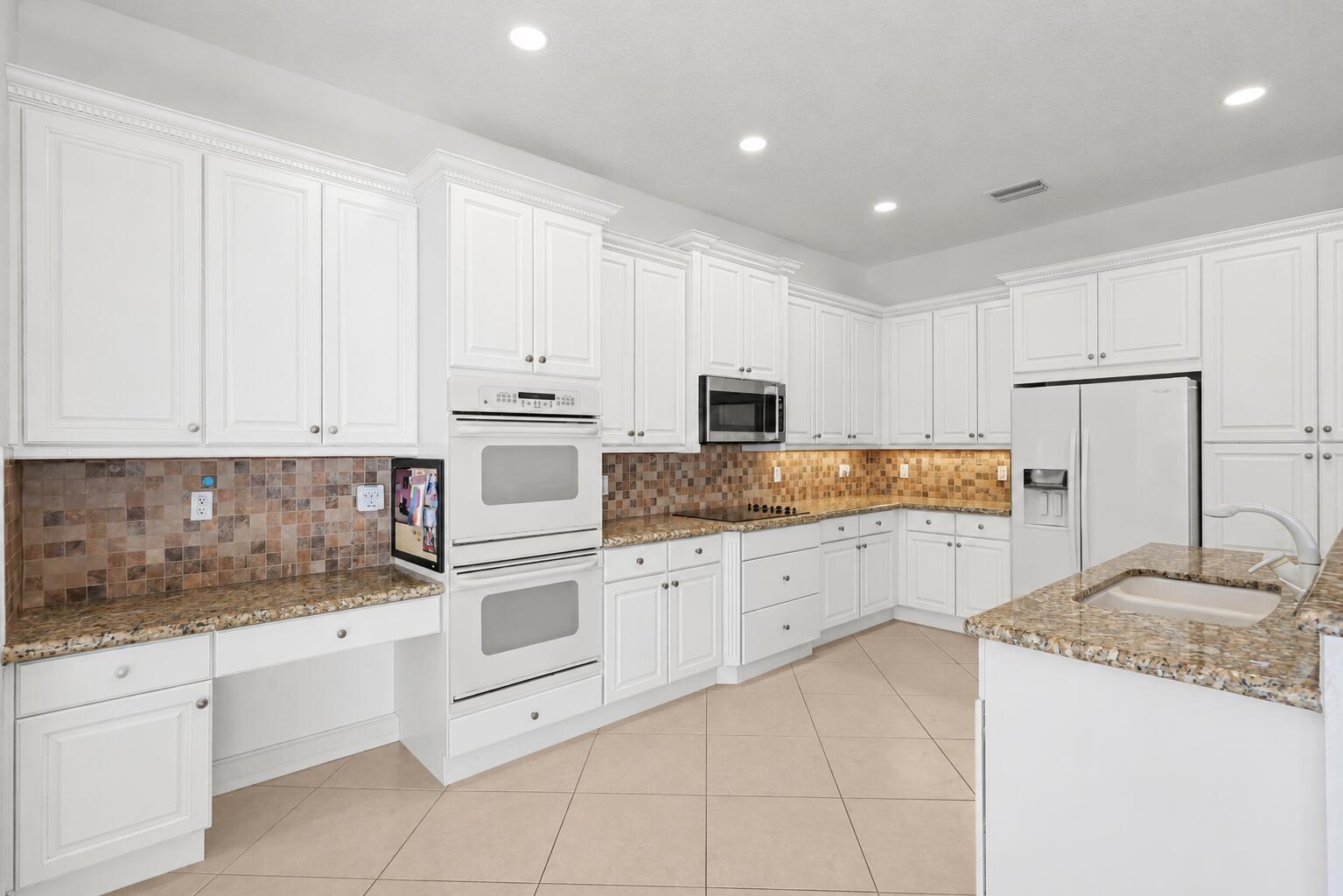 11394 MILLPOND GREENS Drive, Boynton Beach, FL 33473, Boynton Beach - Photo 2