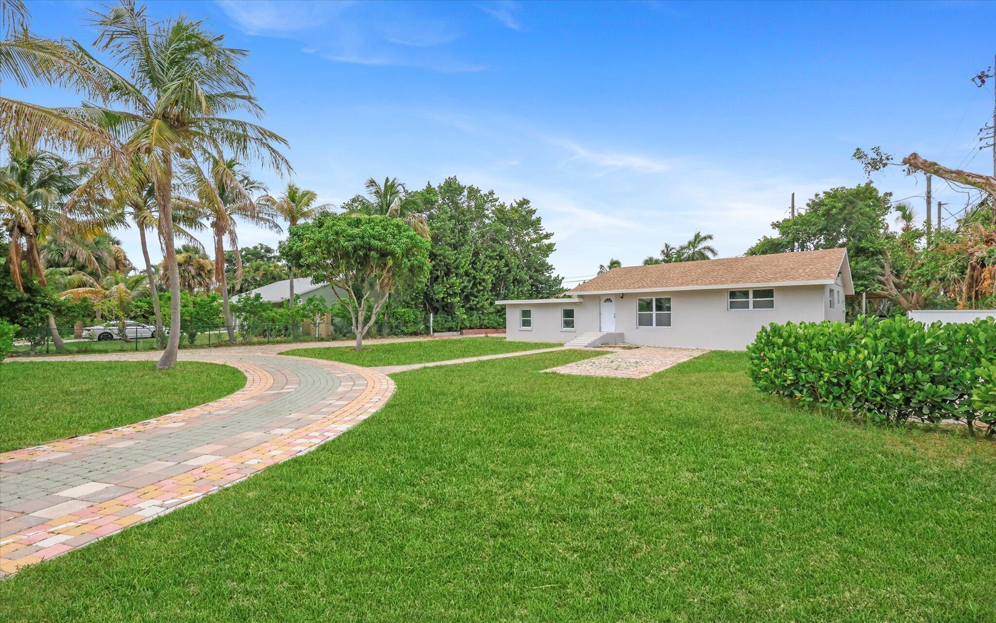 1803 Service Road, North Palm Beach, FL 33408, North Palm Beach - Photo 2