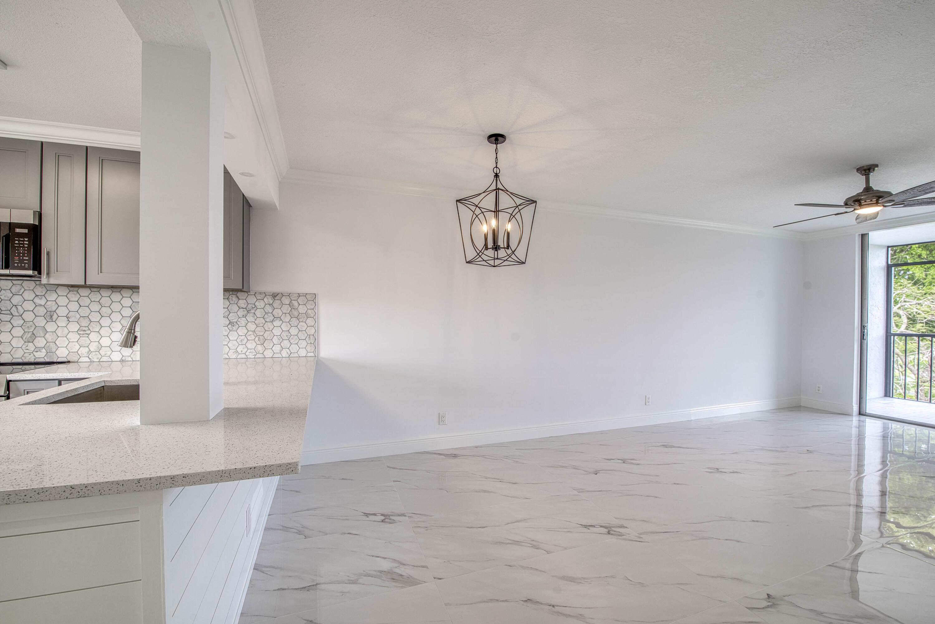 6795 Huntington Lane 406, Delray Beach, FL 33446, Delray Beach - Photo 3