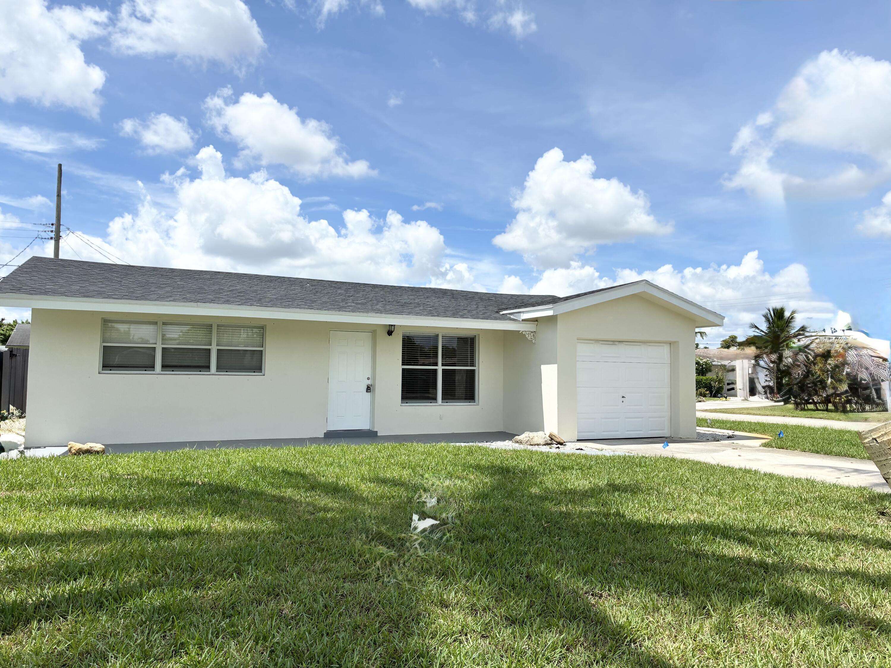 1142 GARNETT Street, Lantana, FL 33462, Lantana
