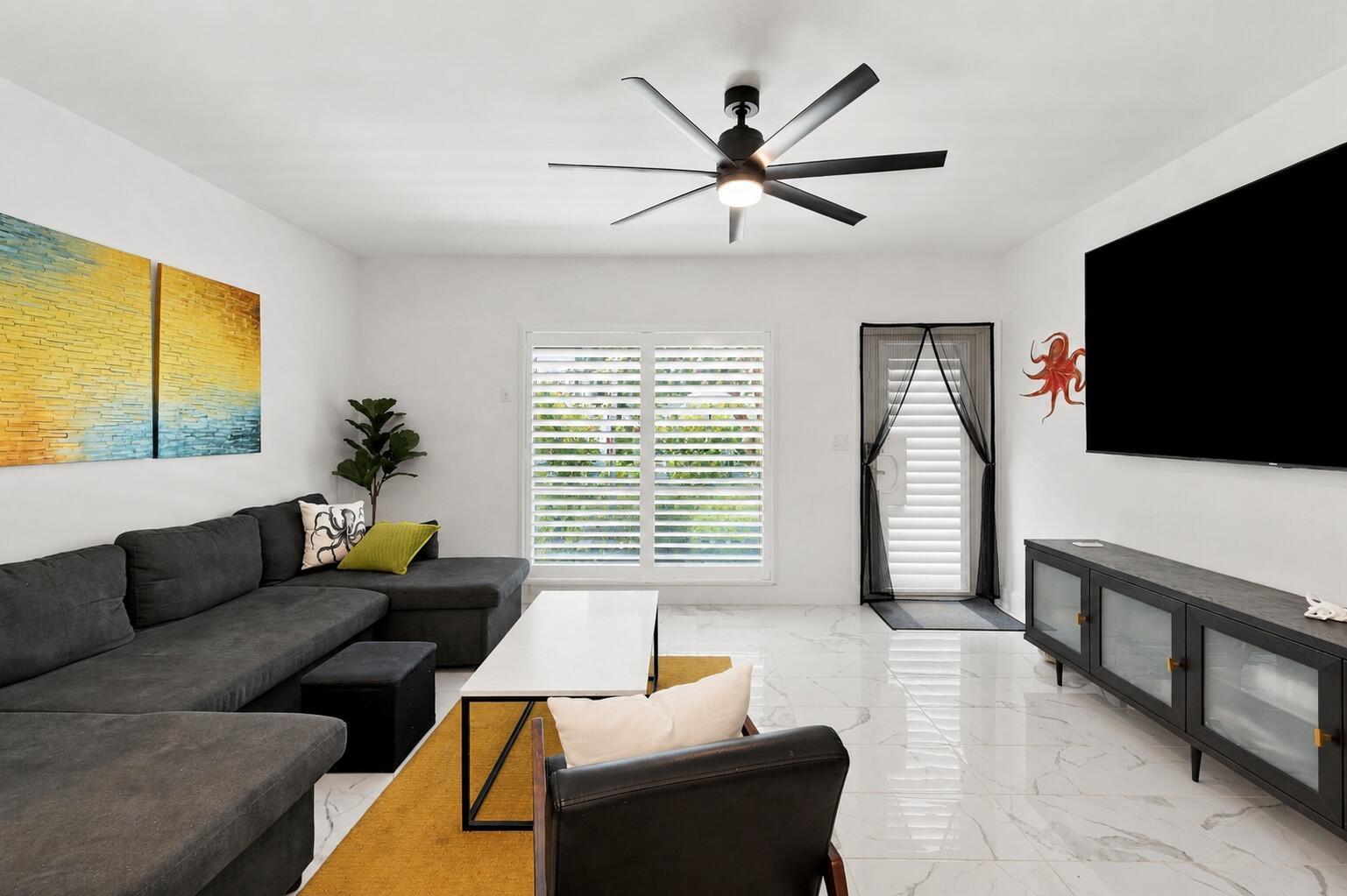 3201 SE 10th Street A9, Pompano Beach, FL 33062, Pompano Beach - Photo 2