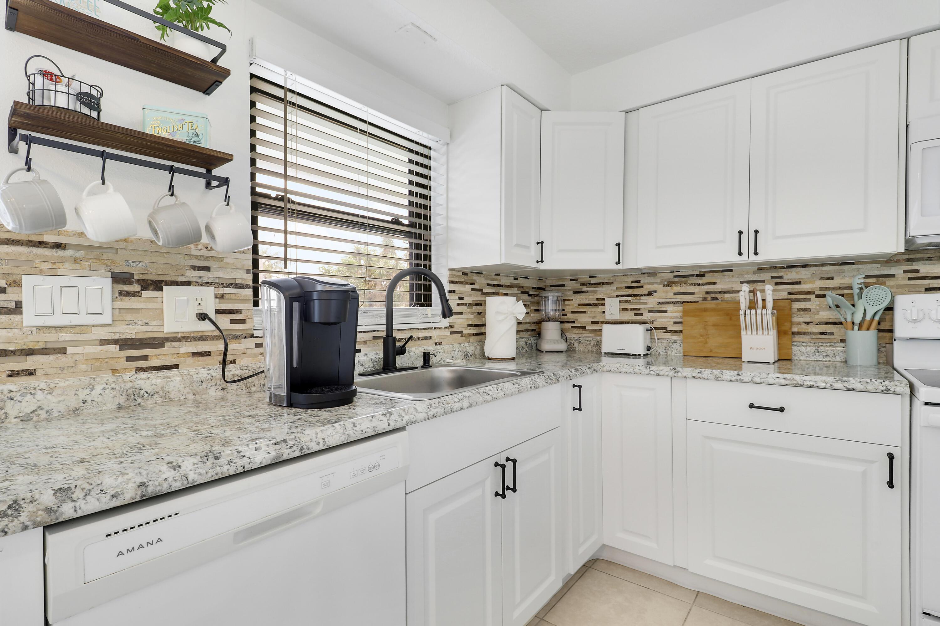 3539 Everglades Road, Palm Beach Gardens, FL 33410, Palm Beach Gardens - Photo 4