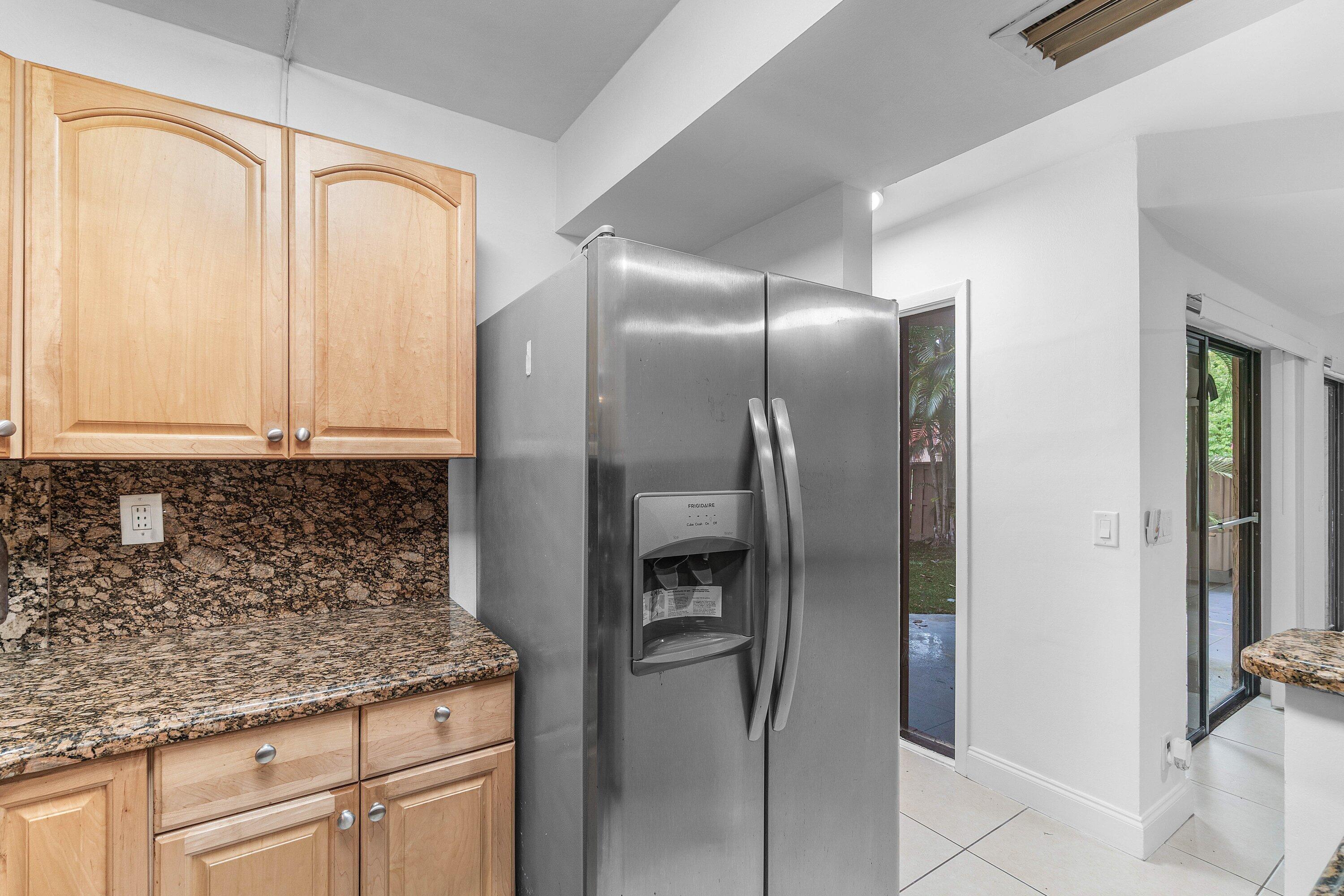 8254 Severn Drive A, Boca Raton, FL 33433, Boca Raton - Photo 4