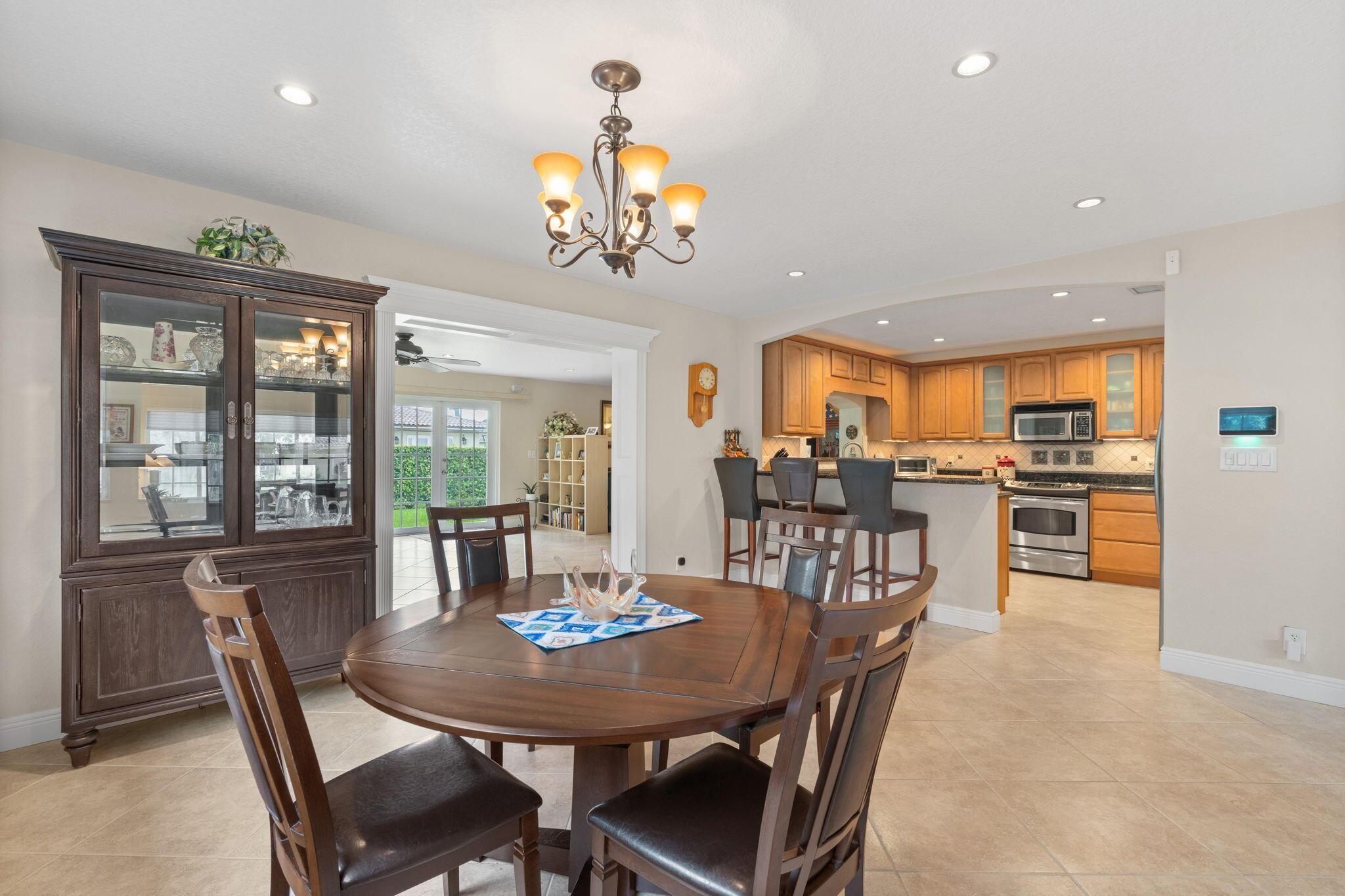 10520 NW 43rd Court, Coral Springs, FL 33065, Coral Springs - Photo 4