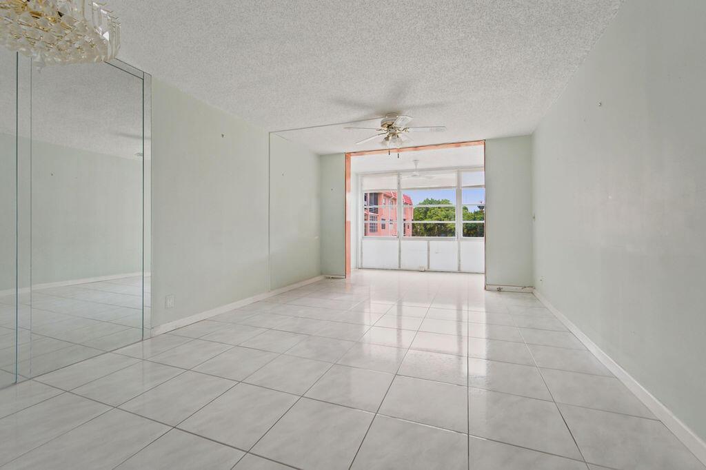 9641 SUNRISE LAKES Boulevard 208, Sunrise, FL 33322, Sunrise - Photo 3