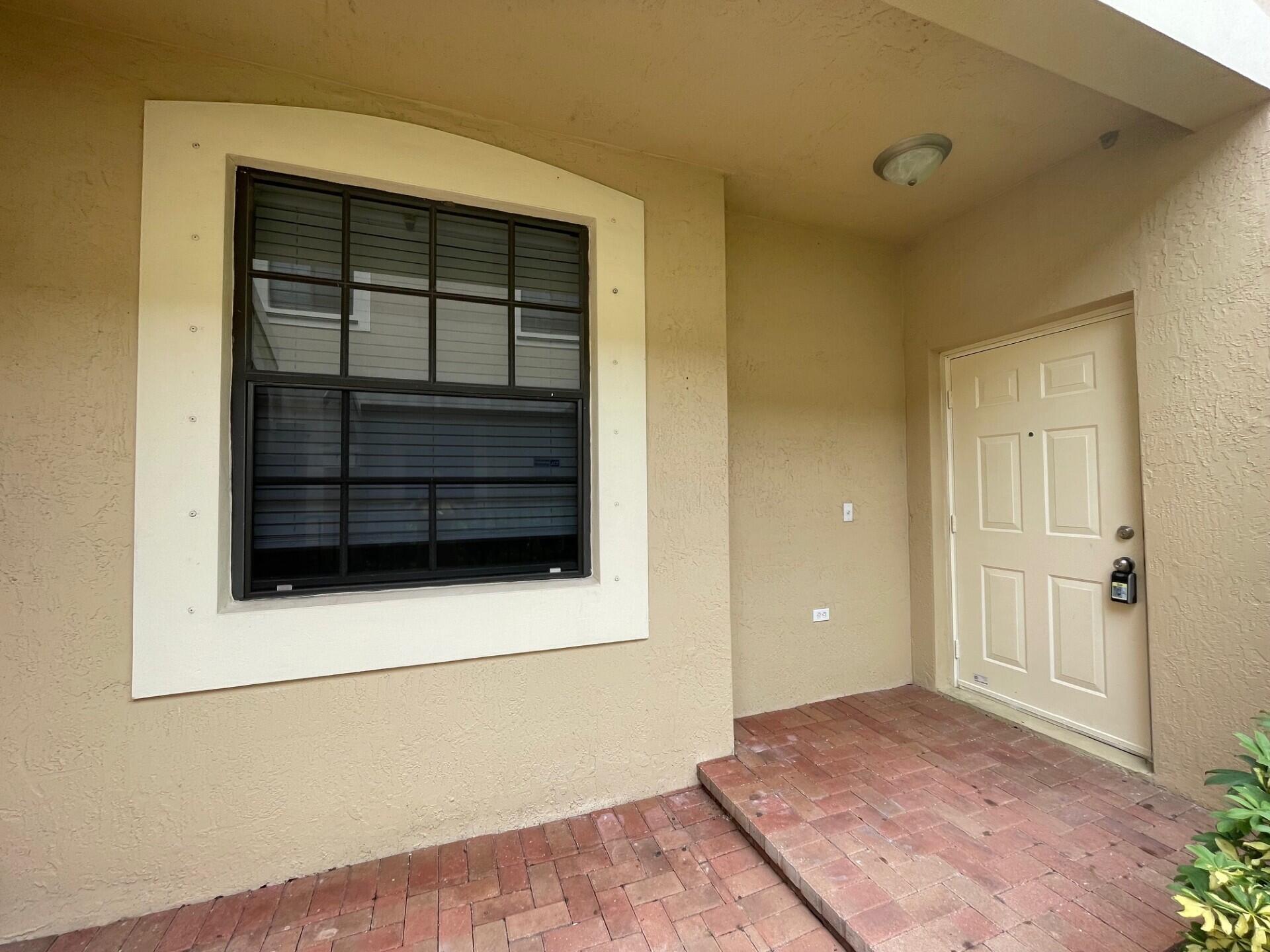 4329 VINEYARD Circle 4329, Weston, FL 33332, Weston - Photo 3