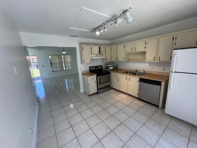 4355 Royal Banyan Way 20, Lake Worth Beach, FL 33461, Lake Worth Beach - Photo 3