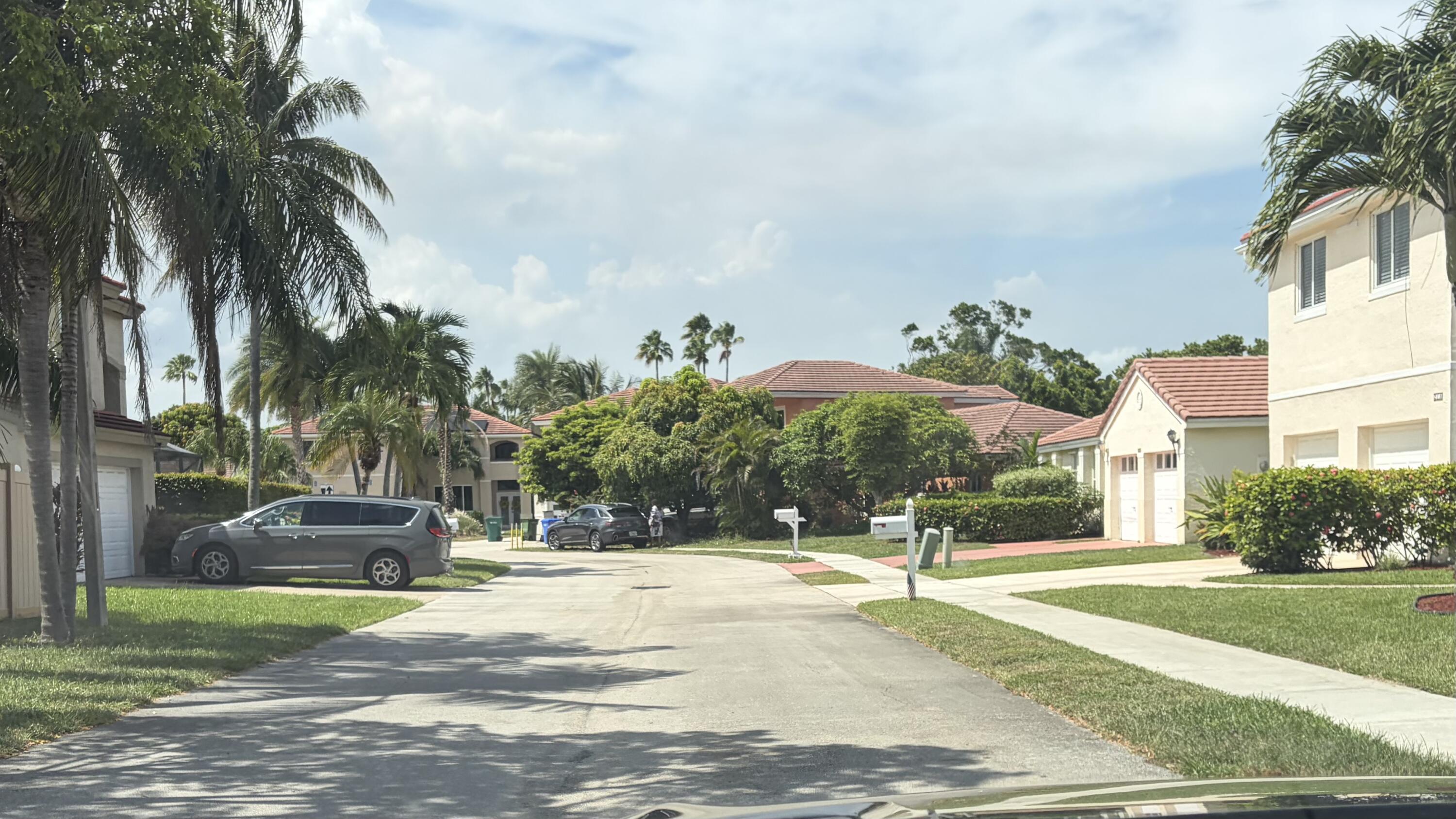 3130 Sunset Circle, Margate, FL 33063, Margate - Photo 5