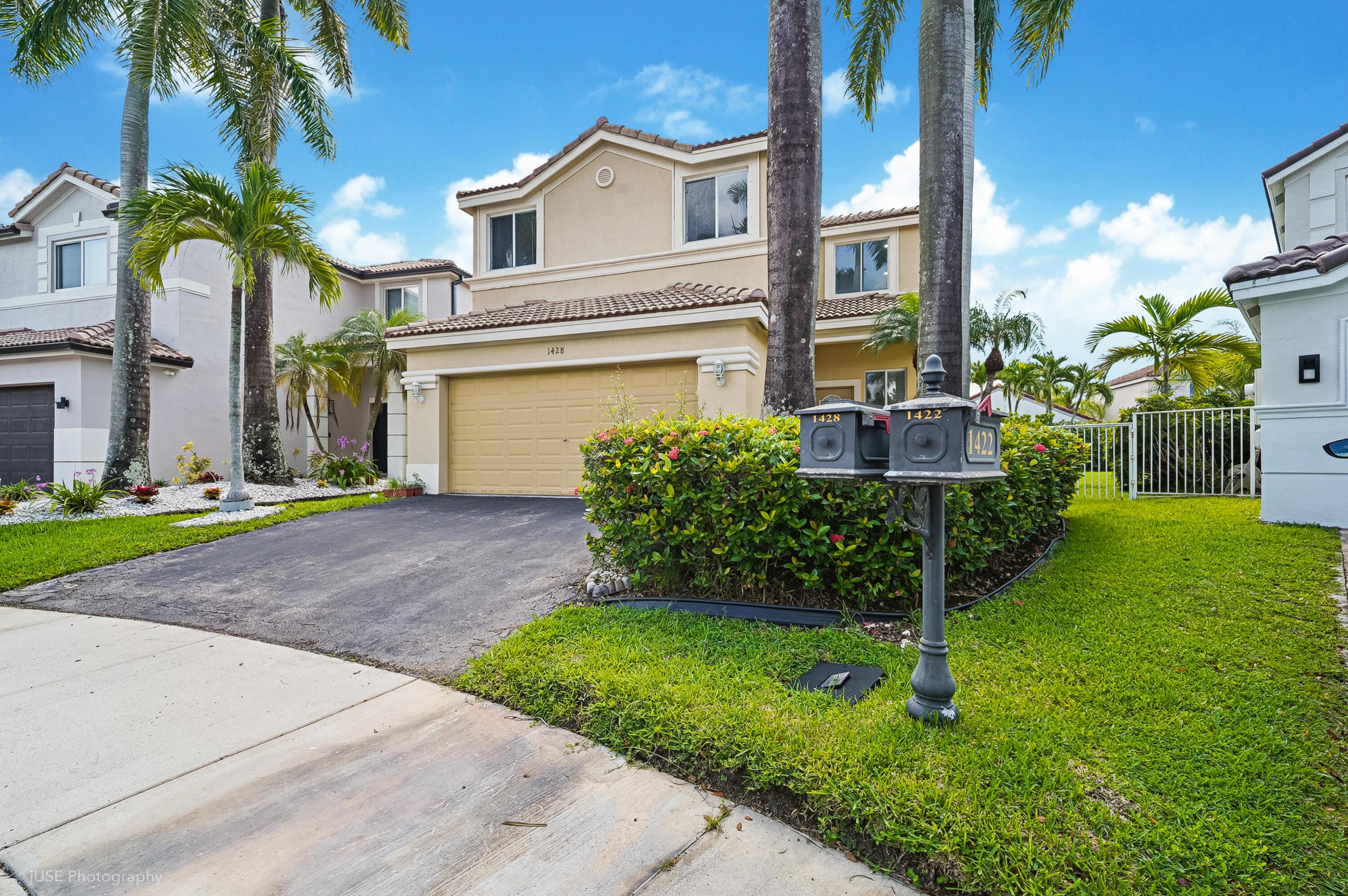 1428 CANARY ISLAND Drive, Weston, FL 33327, Weston