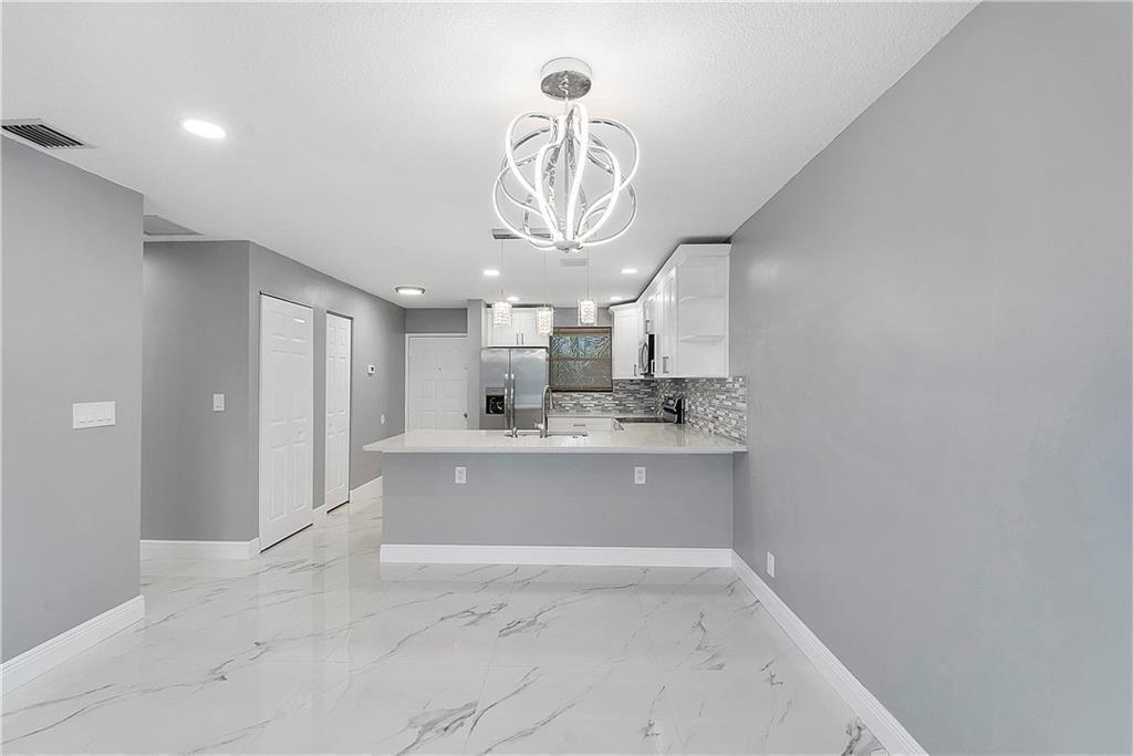 11477 NW 39TH Court 305-1, Coral Springs, FL 33065, Coral Springs - Photo 2