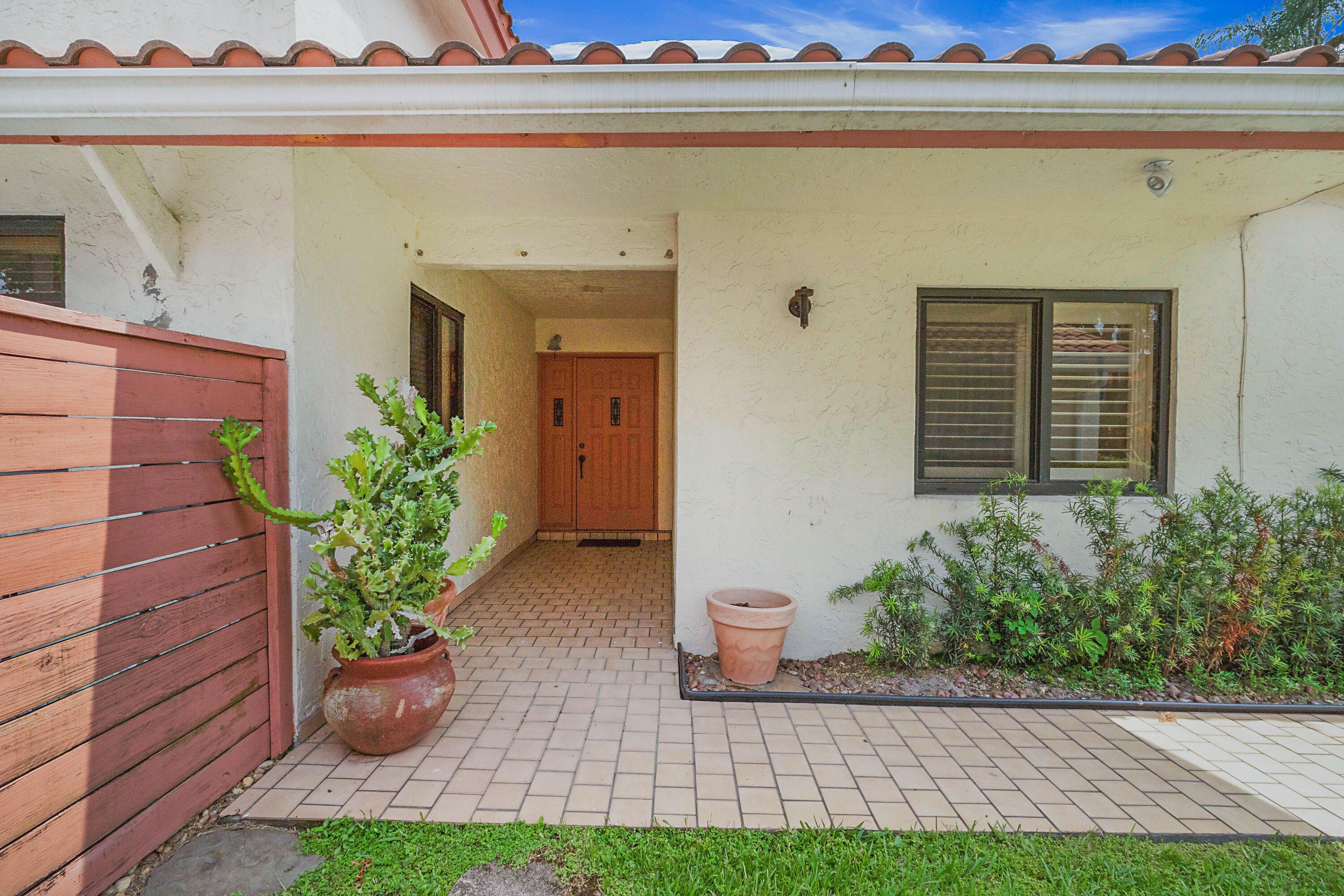 21612 Casa Monte Court, Boca Raton, FL 33433, Boca Raton - Photo 2