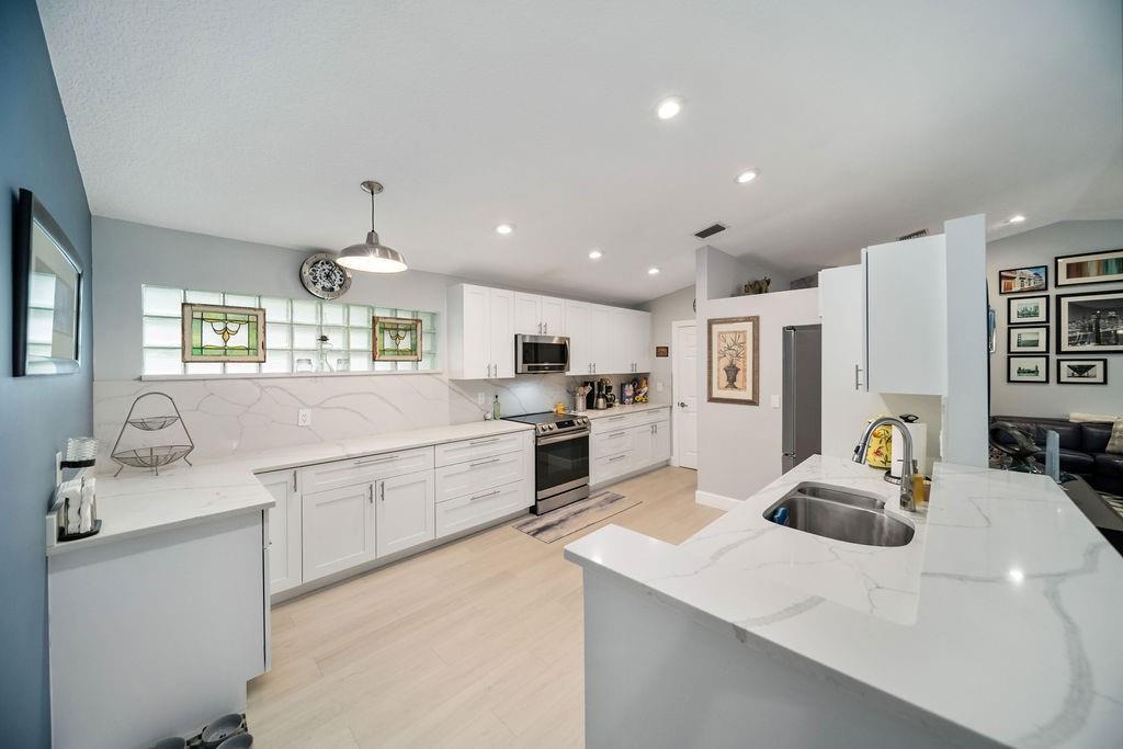 9846 Harbour Lake Circle, Boynton Beach, FL 33437, Boynton Beach - Photo 4