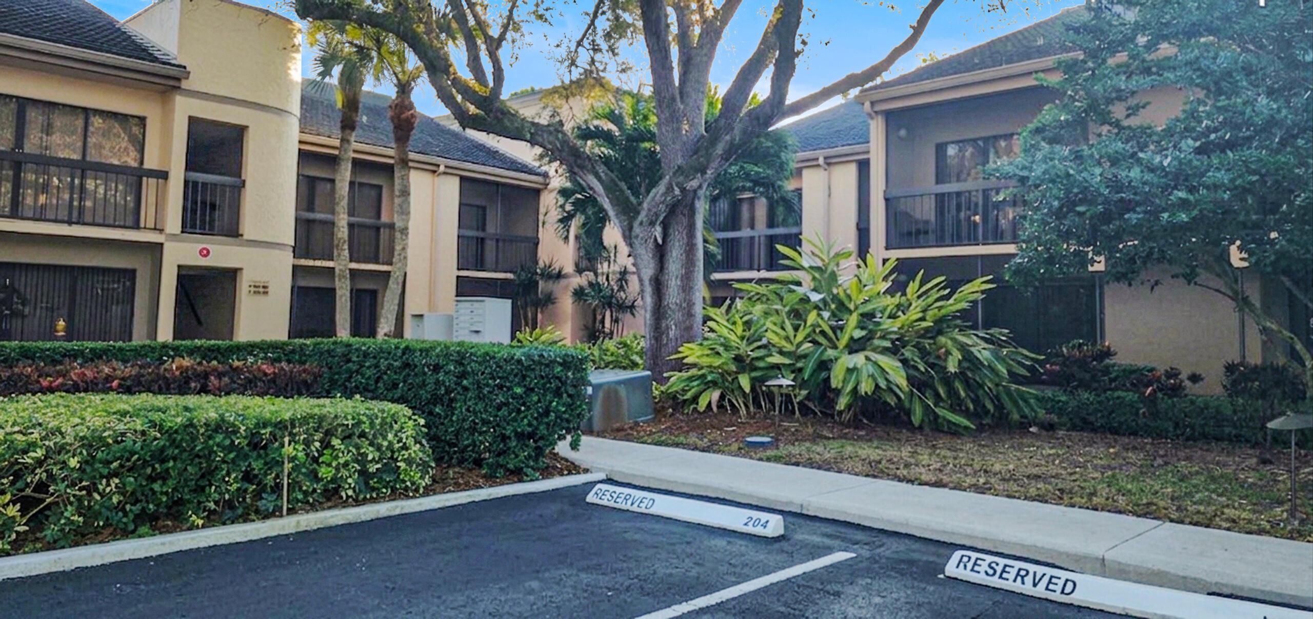 9460 MEADOWOOD Drive 203, Fort Pierce, FL 34951, Fort Pierce