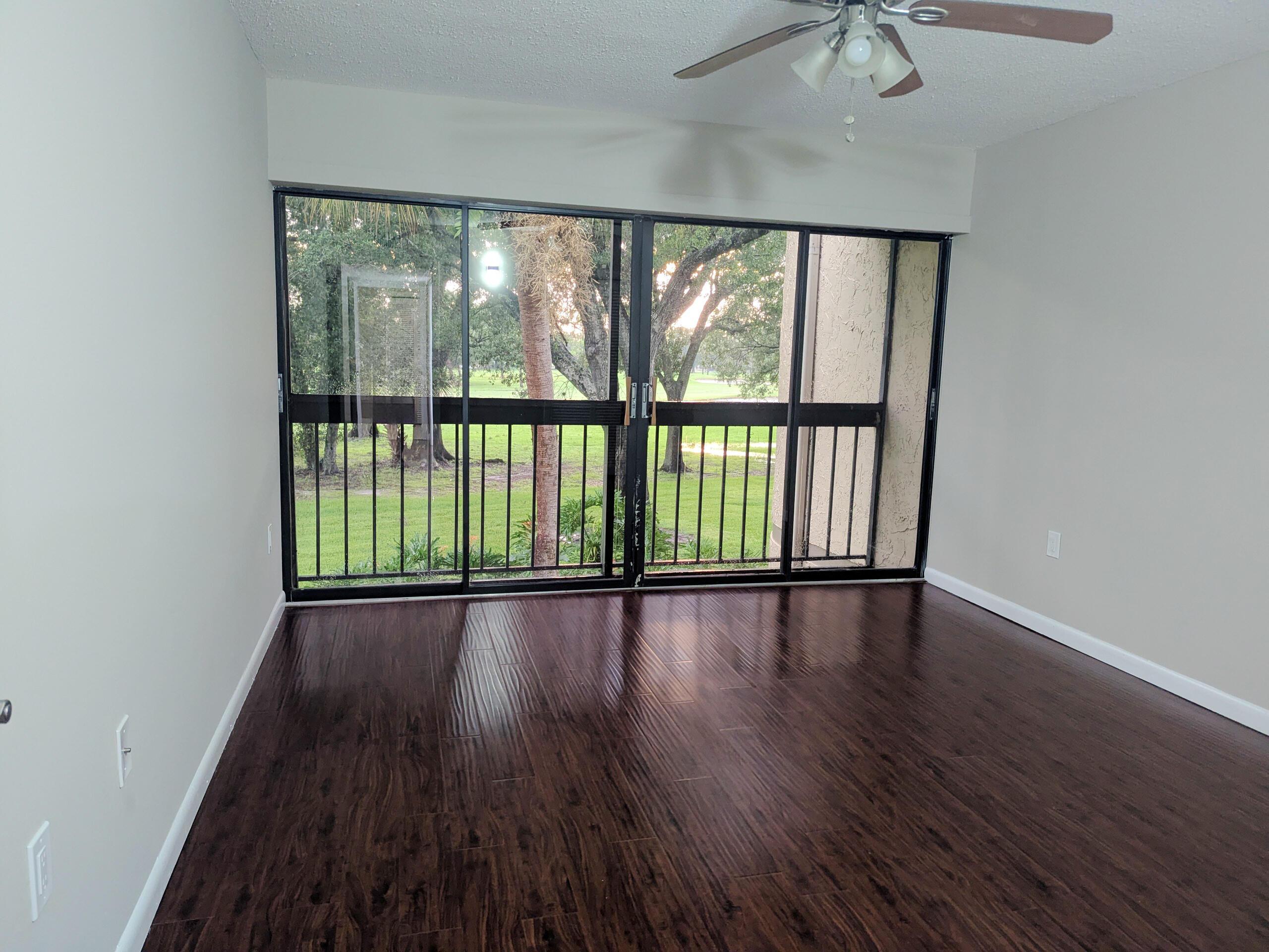 9460 MEADOWOOD Drive 203, Fort Pierce, FL 34951, Fort Pierce - Photo 5