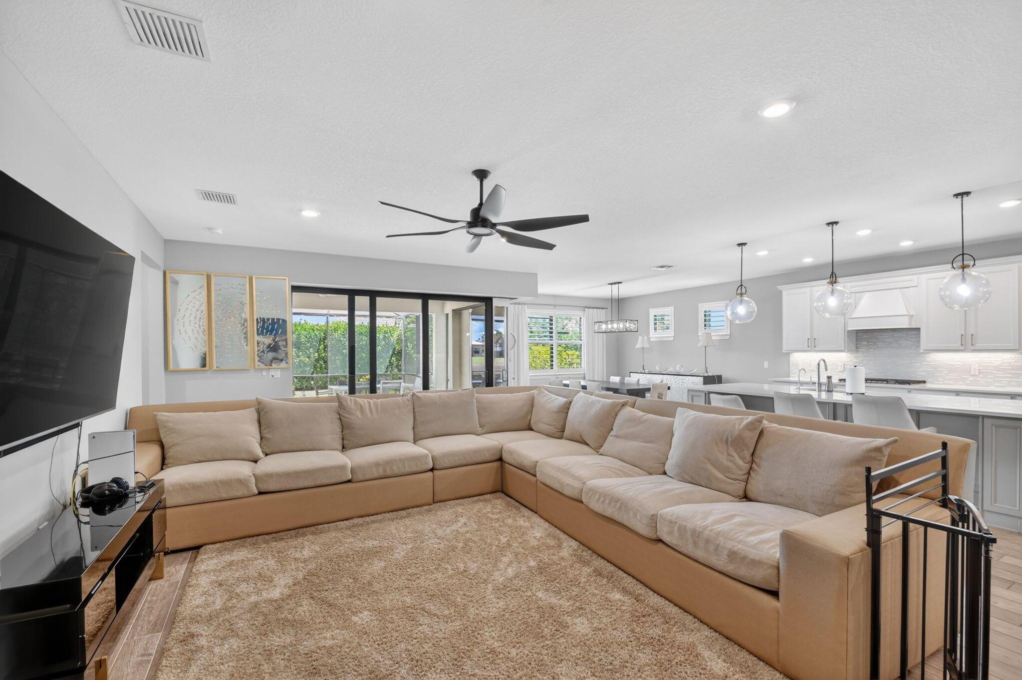 8433 Vaulting Drive, Lake Worth, FL 33467, Lake Worth - Photo 2