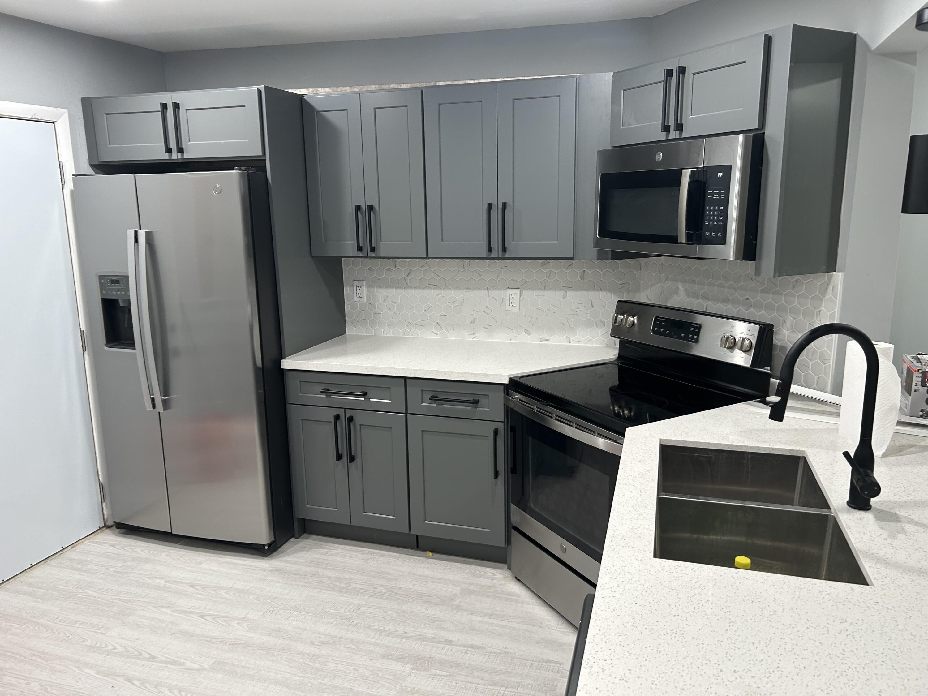 6361 N FALLS CIR Drive 212, Lauderhill, FL 33319, Lauderhill