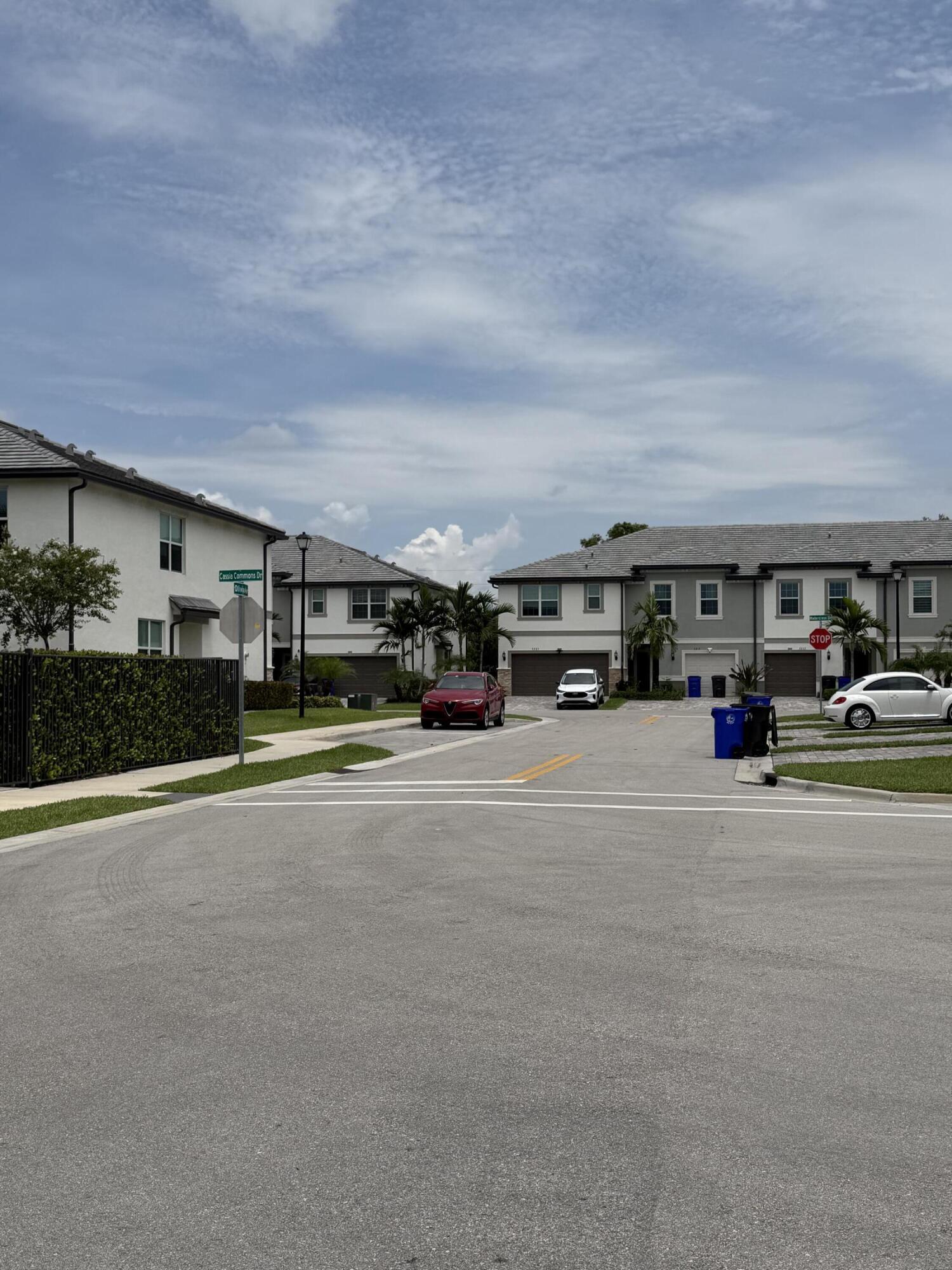 2933 OLIVIA Avenue, Lauderdale Lakes, FL 33311, Lauderdale Lakes - Photo 3