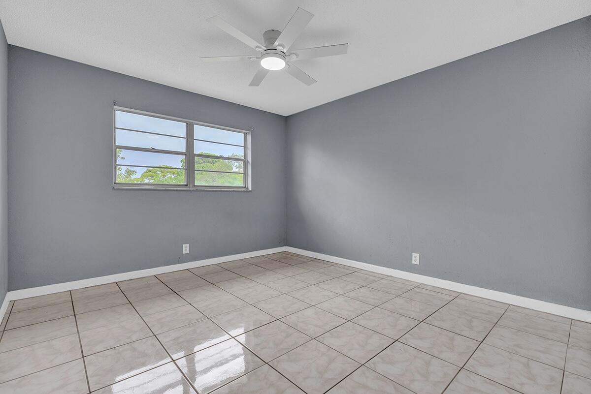 340 NW 19th Street 308, Boca Raton, FL 33432, Boca Raton - Photo 5