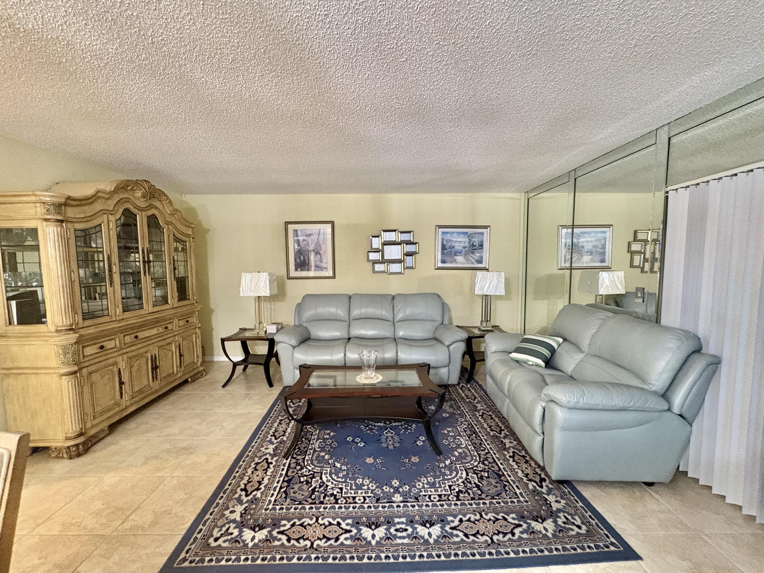 160 PLYMOUTH V, West Palm Beach, FL 33417, West Palm Beach