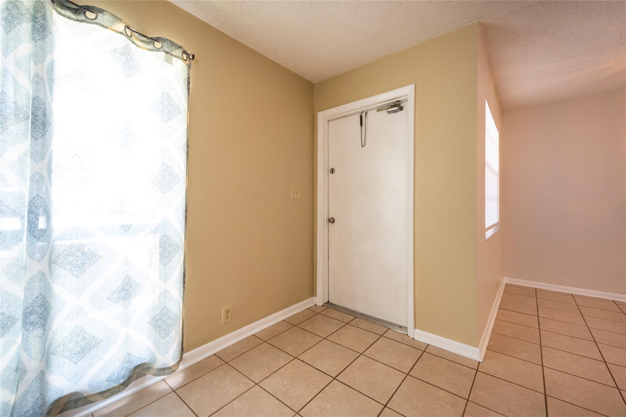 930 Mandarin Isle, Fort Lauderdale, FL 33315, Fort Lauderdale - Photo 4