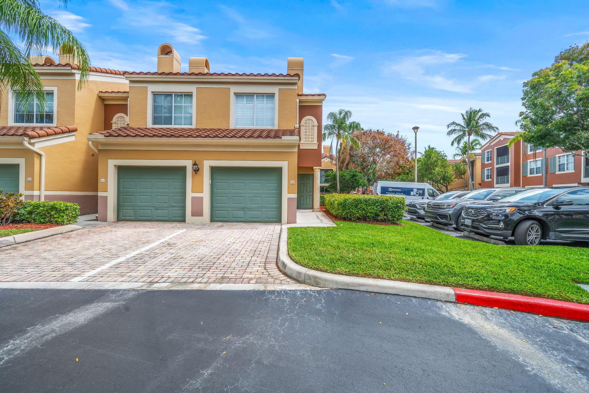 11789 Saint Andrews Place 106, Wellington, FL 33414, Wellington - Photo 2