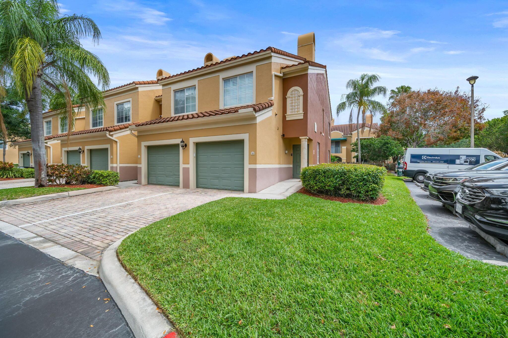 11789 Saint Andrews Place 106, Wellington, FL 33414, Wellington - Photo 3
