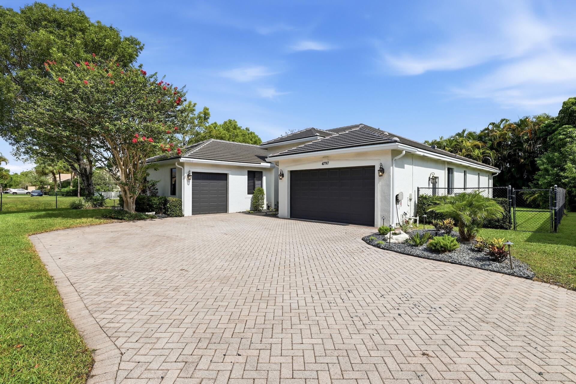 4797 NW 72nd Place, Coconut Creek, FL 33073, Coconut Creek - Photo 3