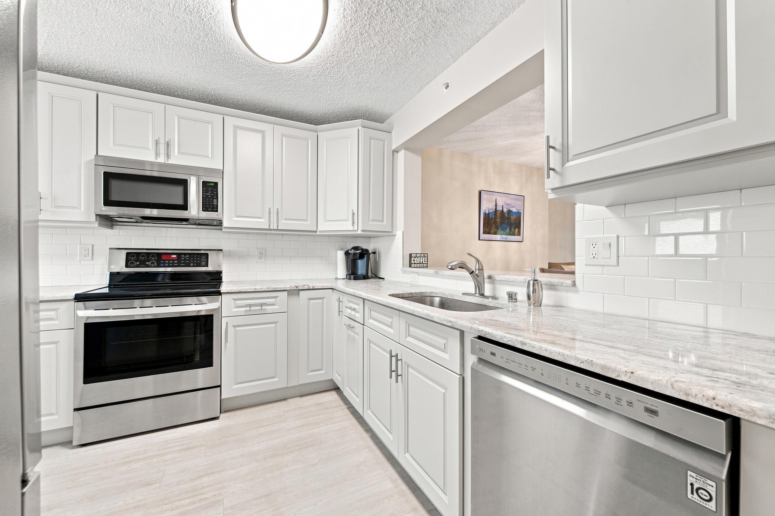15355 Lakes Of Delray Blvd #103, Delray Beach, FL 33484, Delray Beach - Photo 2