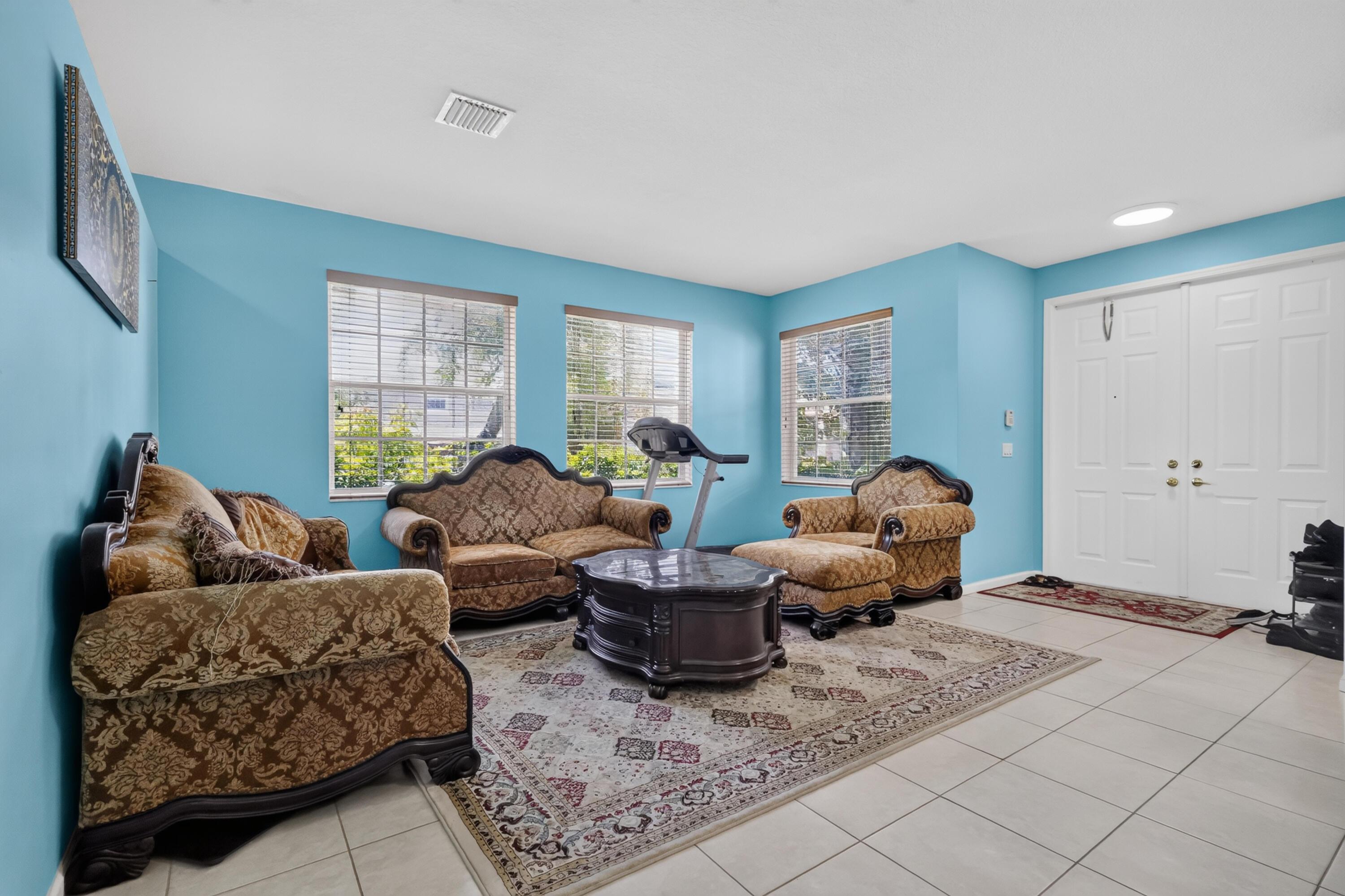 9080 Dupont Place, Wellington, FL 33414, Wellington - Photo 5