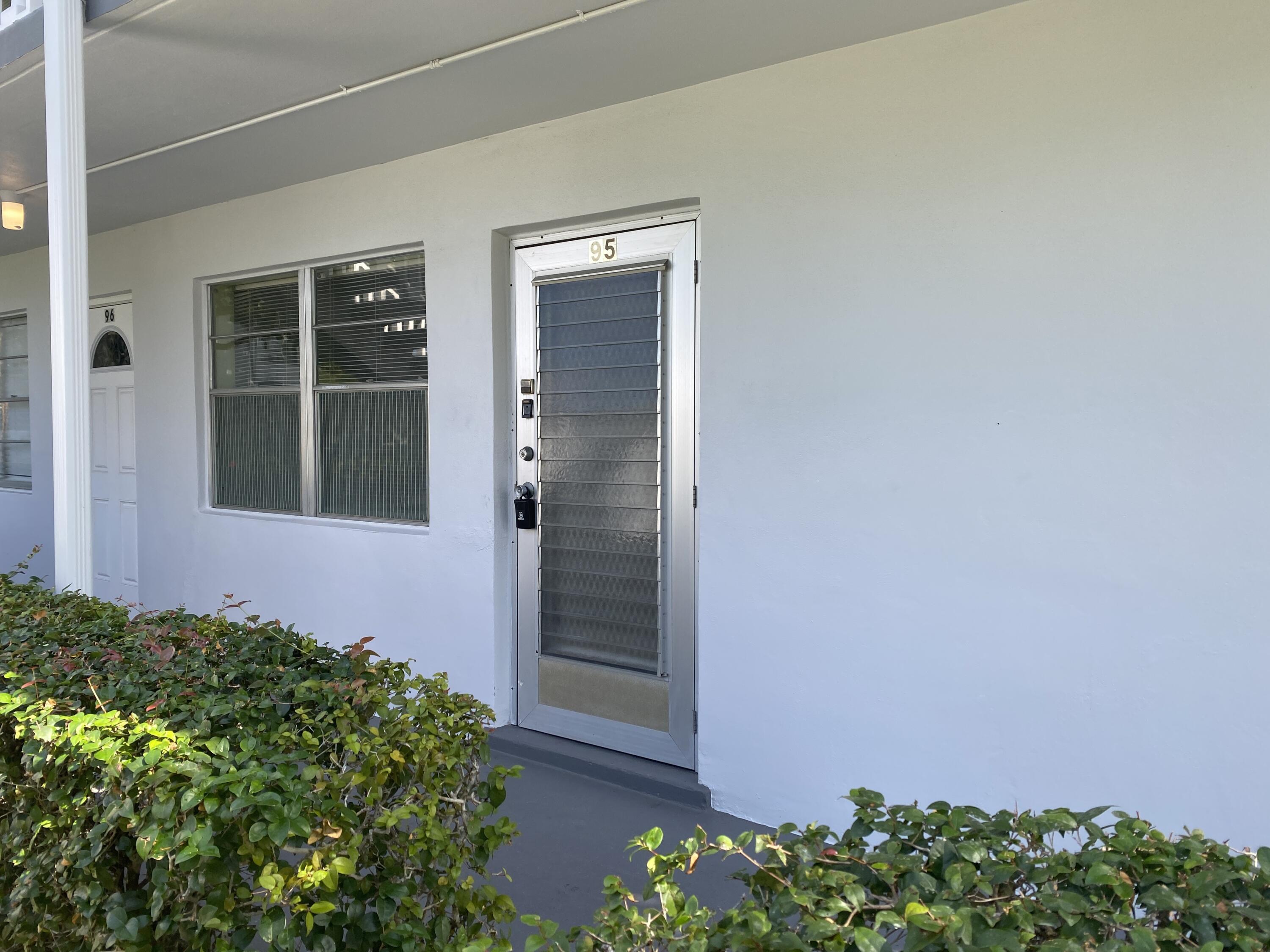 95 CAMBRIDGE E 95, West Palm Beach, FL 33417, West Palm Beach - Photo 3