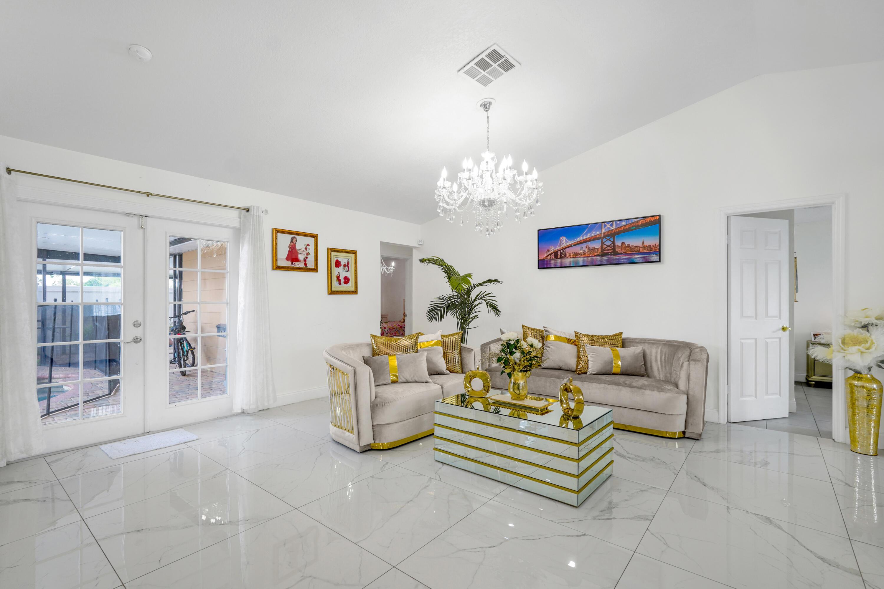 363 BUTTONWOOD Drive, Kissimmee, FL 34743, Kissimmee - Photo 2