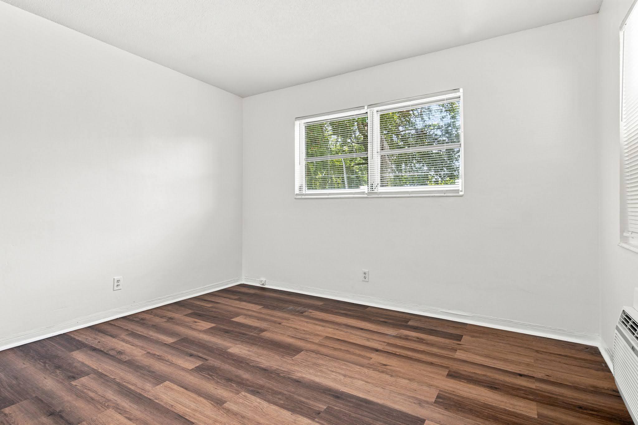 317 N 61ST Terrace 7, Hollywood, FL 33024, Hollywood - Photo 5