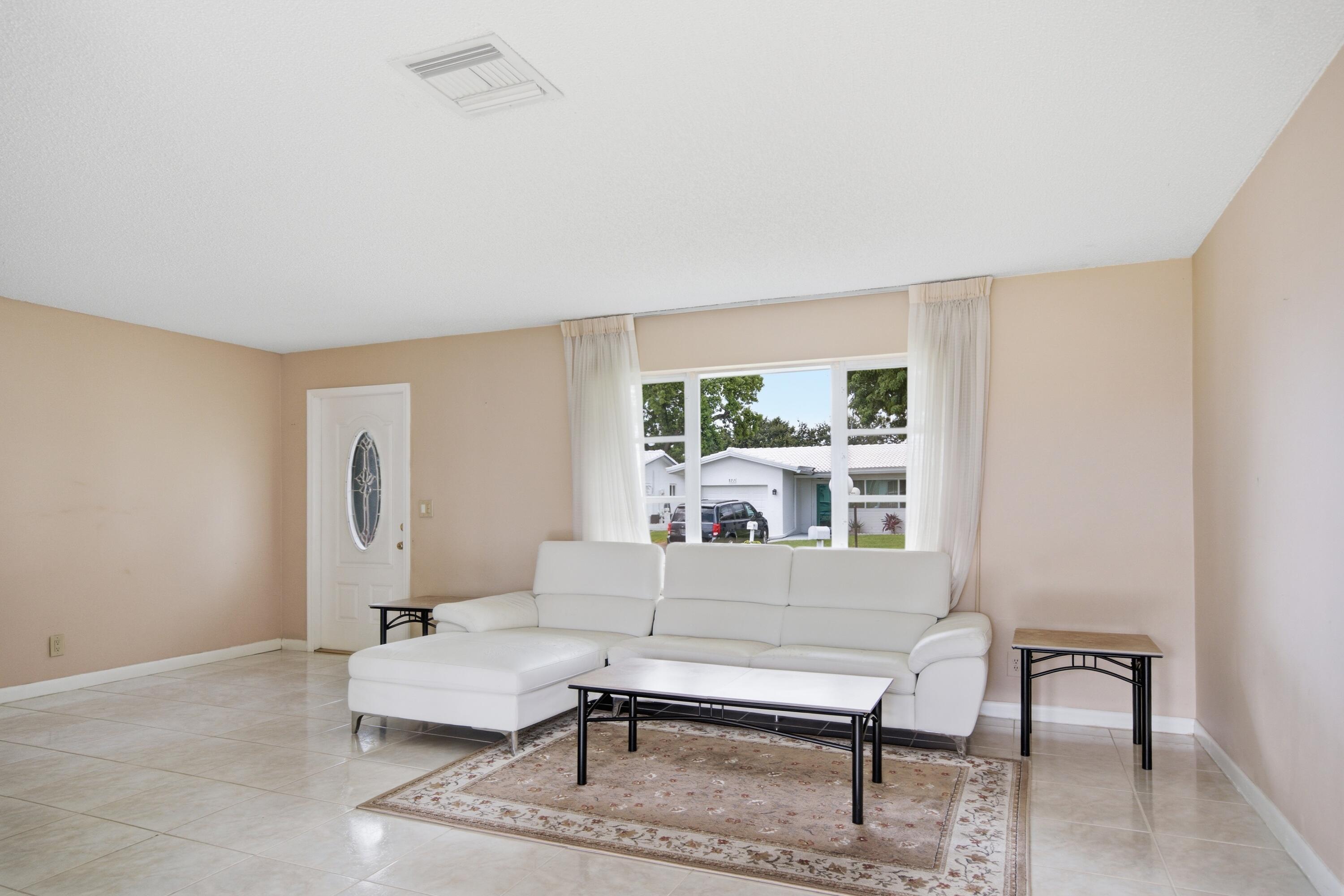 8212 NW 12th Court, Plantation, FL 33322, Plantation - Photo 3