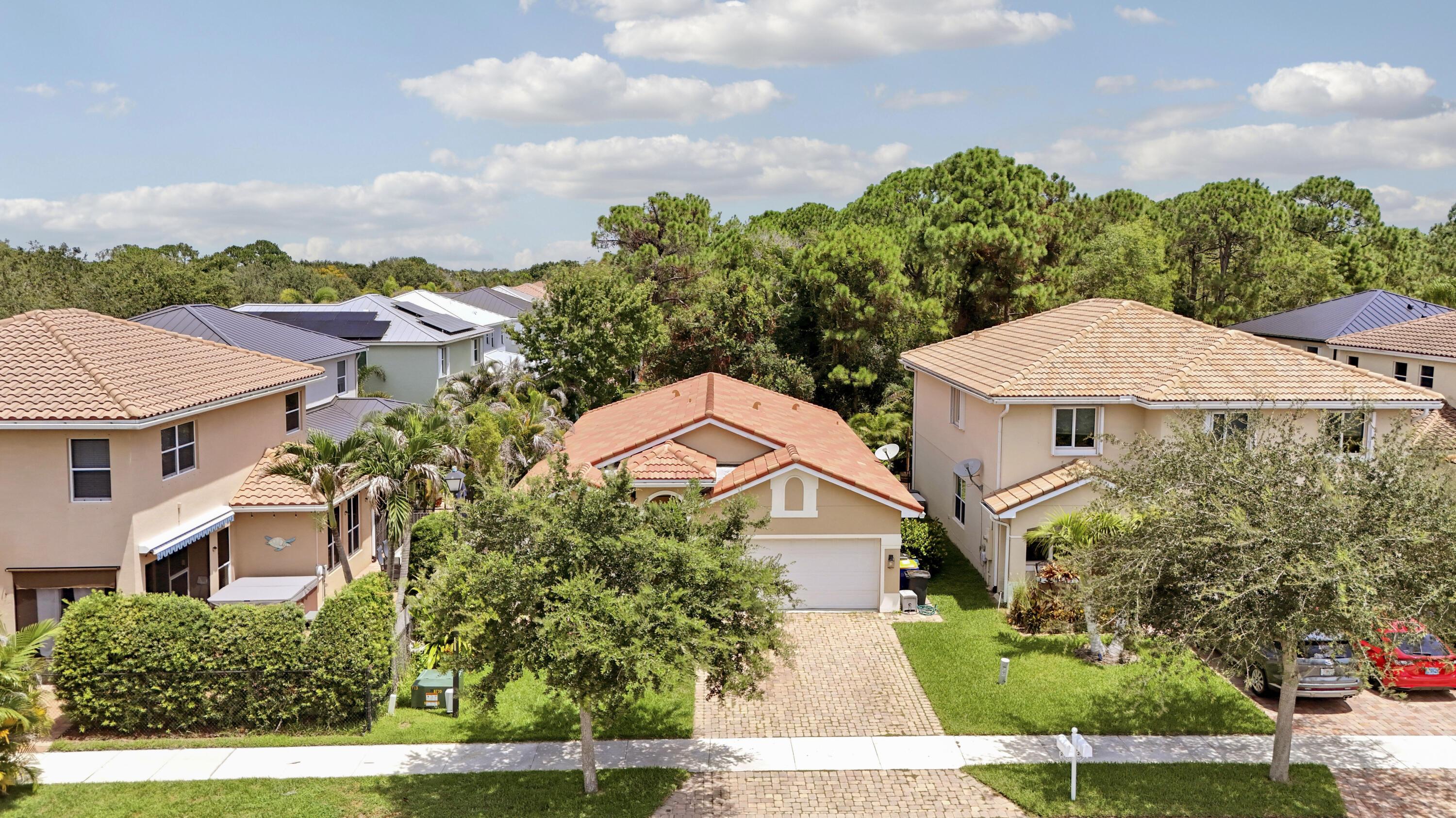 2481 SW SILVERADO Street, Palm City, FL 34990, Palm City - Photo 4