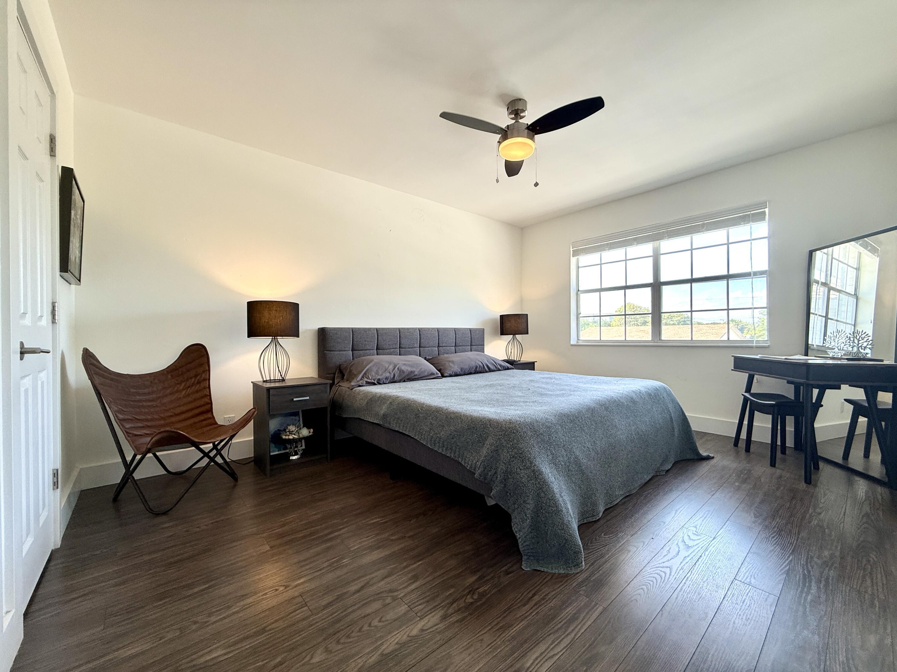 298 SW 6th Street 2050, Boca Raton, FL 33432, Boca Raton - Photo 3