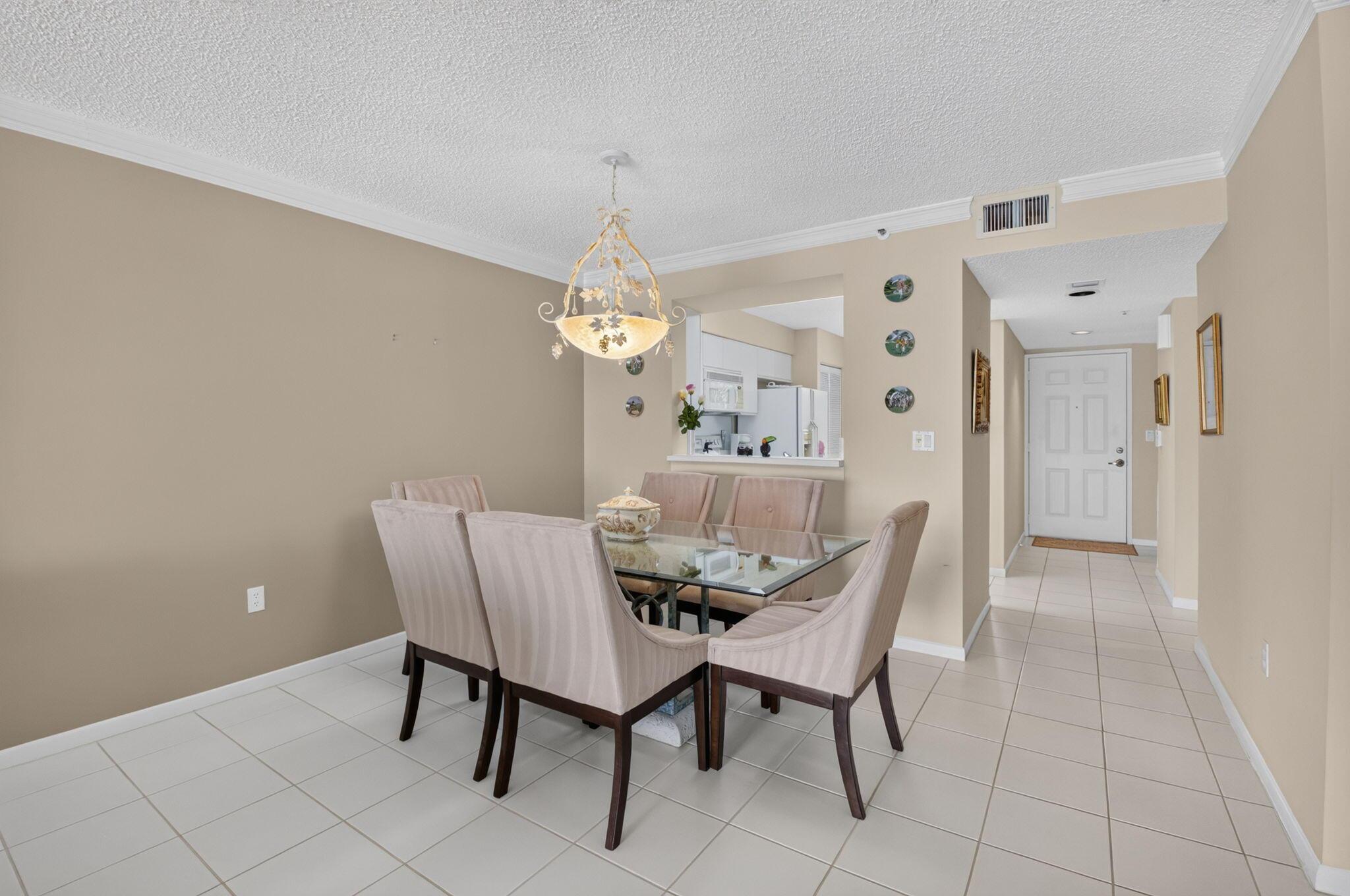 14096 Huntington Pointe Drive 309, Delray Beach, FL 33484, Delray Beach - Photo 2