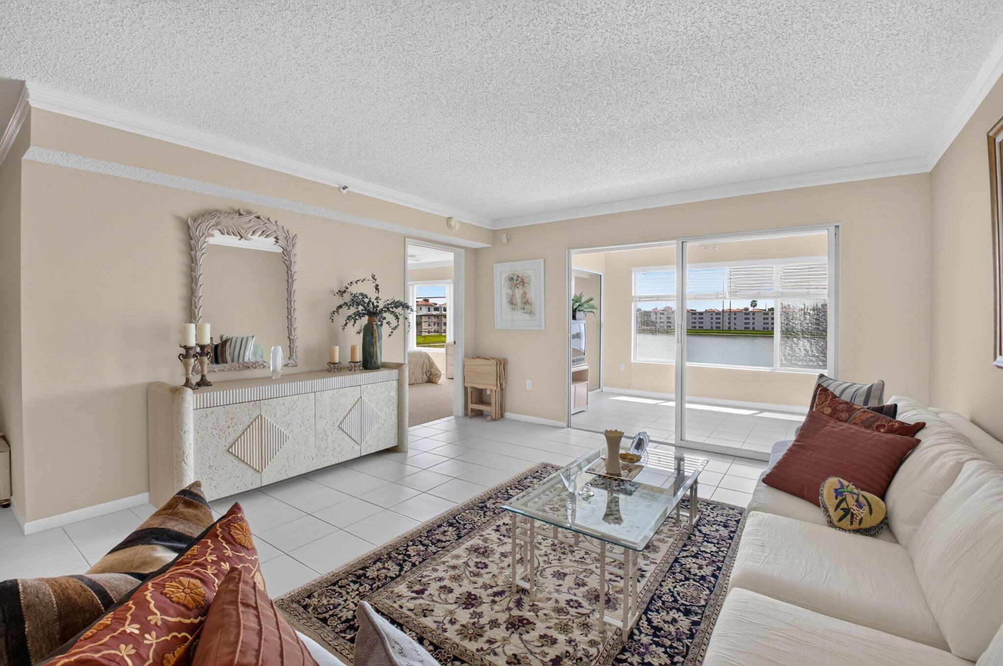 14096 Huntington Pointe Drive 309, Delray Beach, FL 33484, Delray Beach - Photo 5