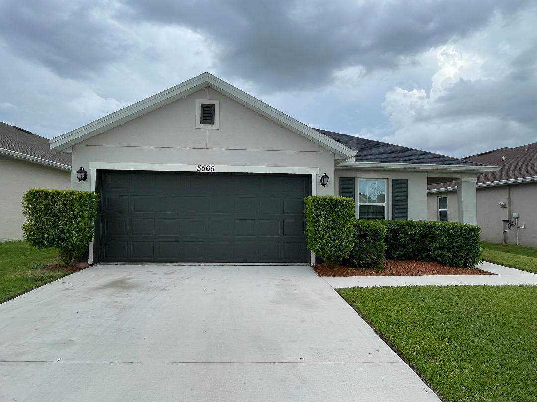 5565 NW Pine Trail Circle, Port St. Lucie, FL 34983, Port St. Lucie - Photo 2