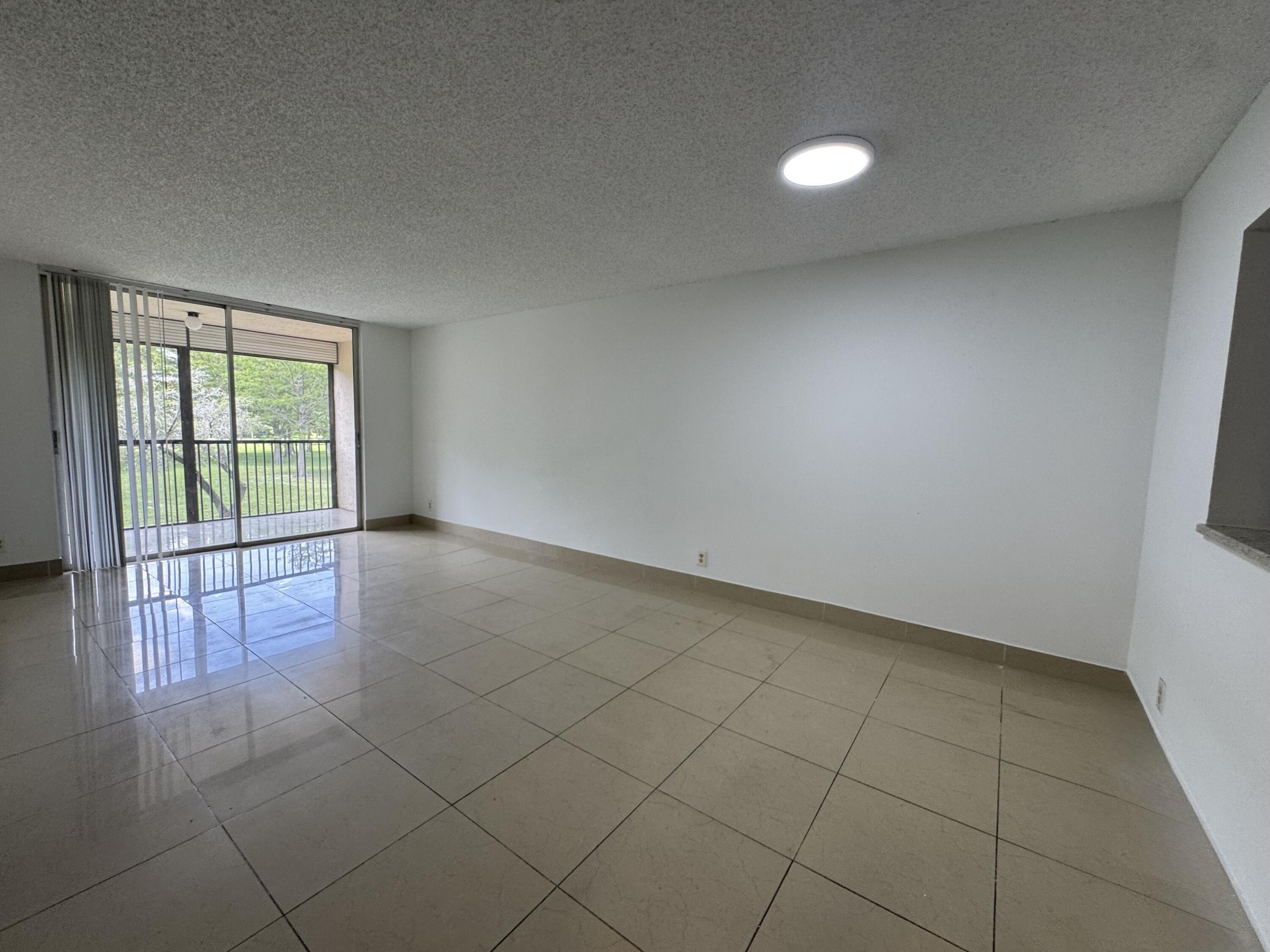 7770 NW 50TH Street 209, Lauderhill, FL 33351, Lauderhill - Photo 4