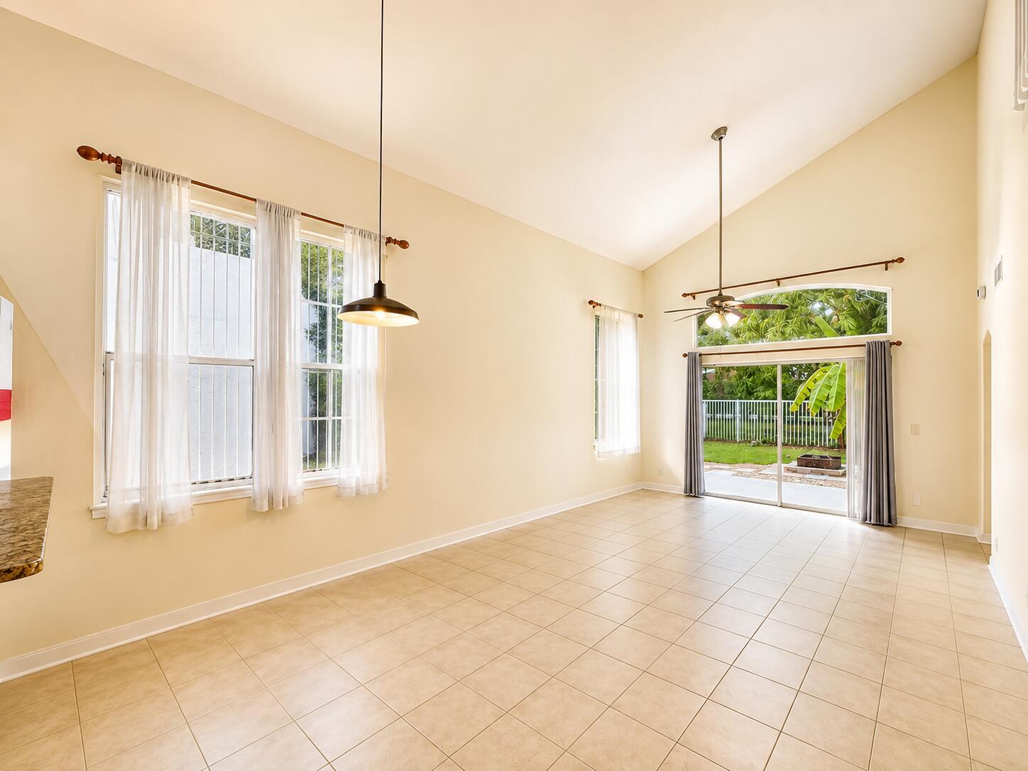 6711 GREEN ISLAND Circle, Lake Worth, FL 33463, Lake Worth - Photo 4