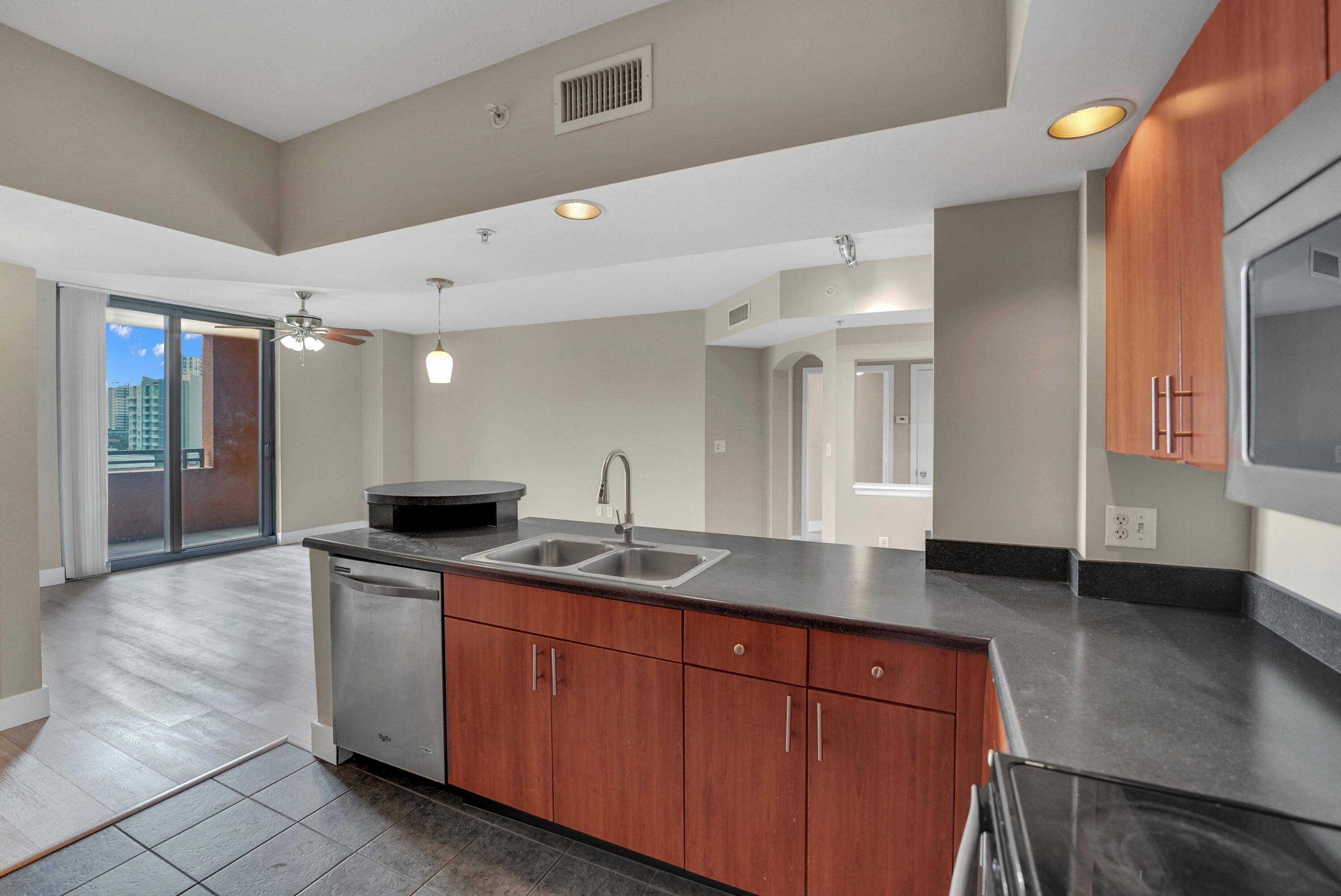 110 N FEDERAL Highway 815, Fort Lauderdale, FL 33301, Fort Lauderdale - Photo 3