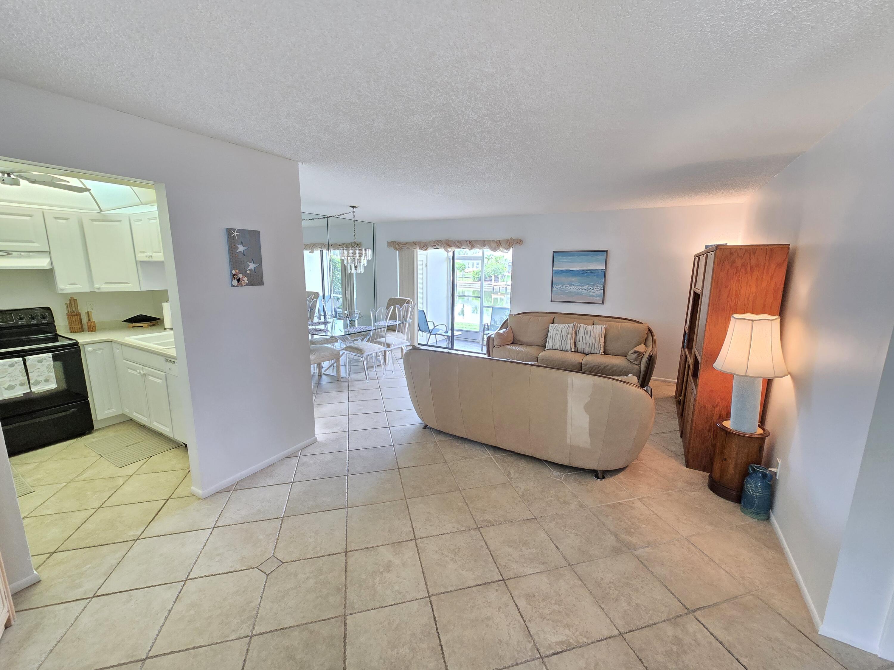 1935 Cobia Drive 103E, Vero Beach, FL 32960, Vero Beach - Photo 4