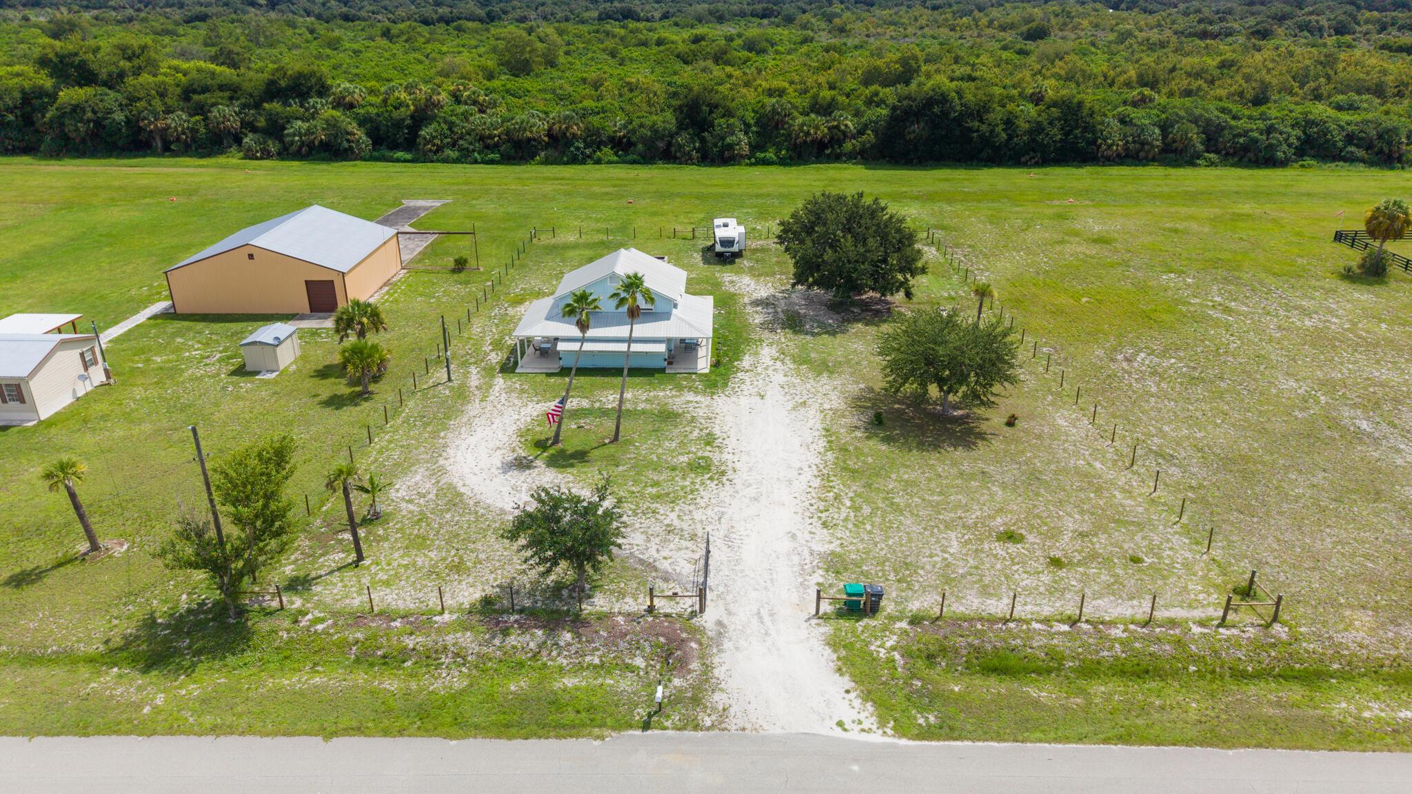 19695 NW 80th Drive, Okeechobee, FL 34972, Okeechobee - Photo 5