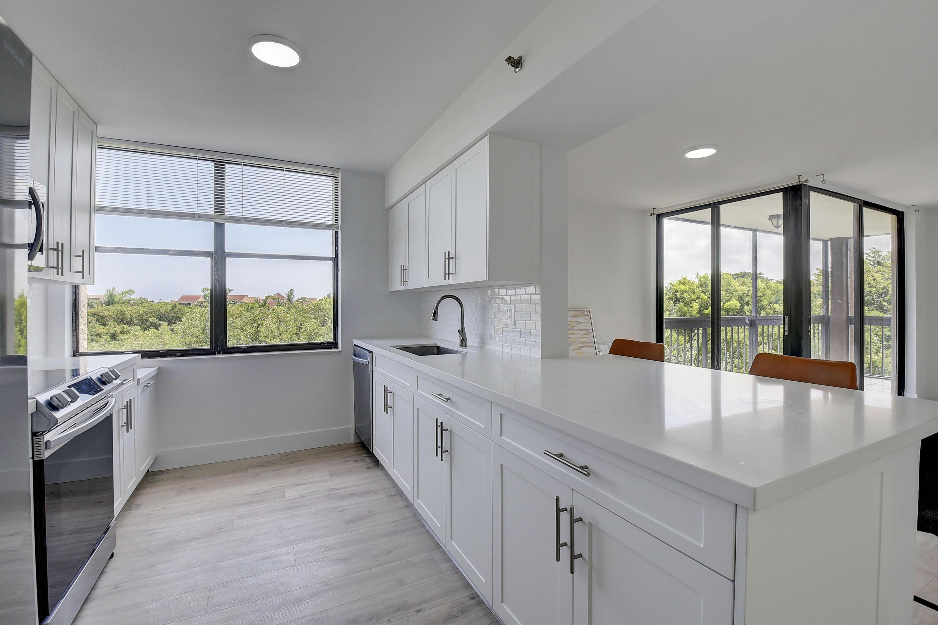955 Egret Circle 501, Delray Beach, FL 33444, Delray Beach - Photo 5