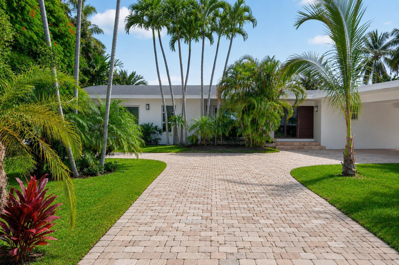631 N Mashta Drive, Key Biscayne, FL 33149, Key Biscayne - Photo 2