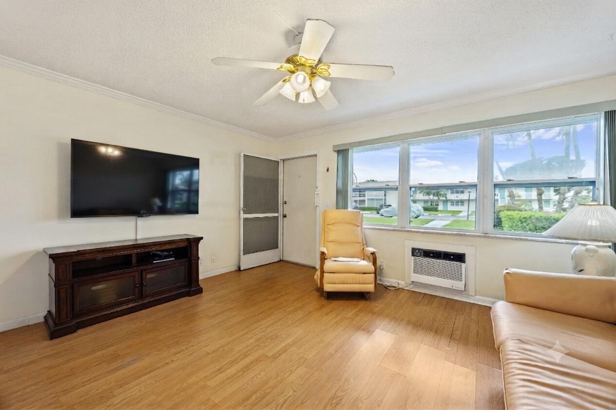 200 Horizons W 106, Boynton Beach, FL 33435, Boynton Beach - Photo 5