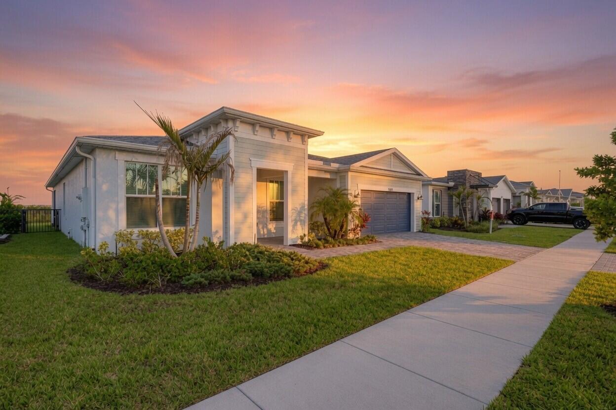 13621 SW Bally Drive, Port St. Lucie, FL 34987, Port St. Lucie - Photo 2