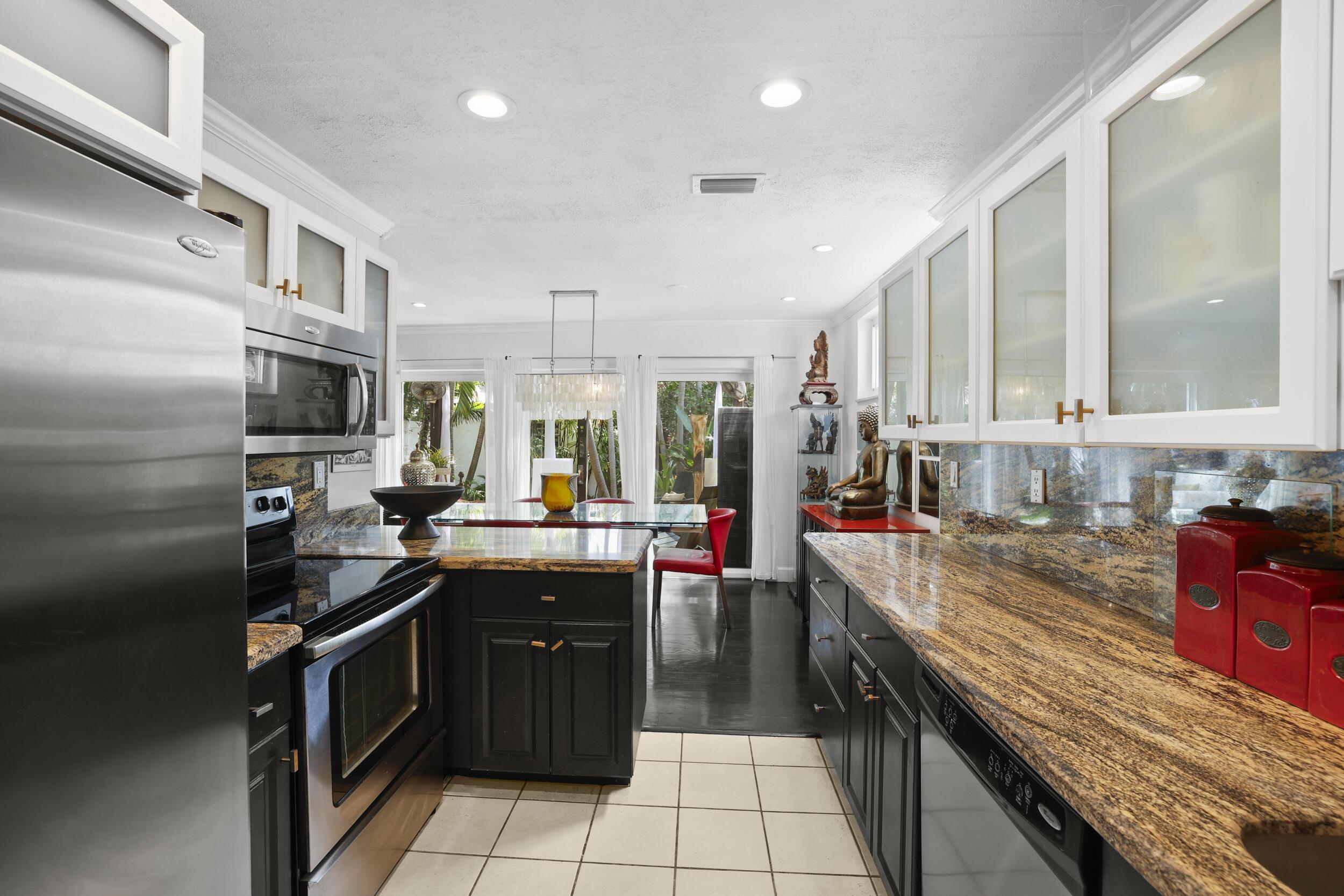 7 Middlesex Drive, Wilton Manors, FL 33305, Wilton Manors - Photo 4