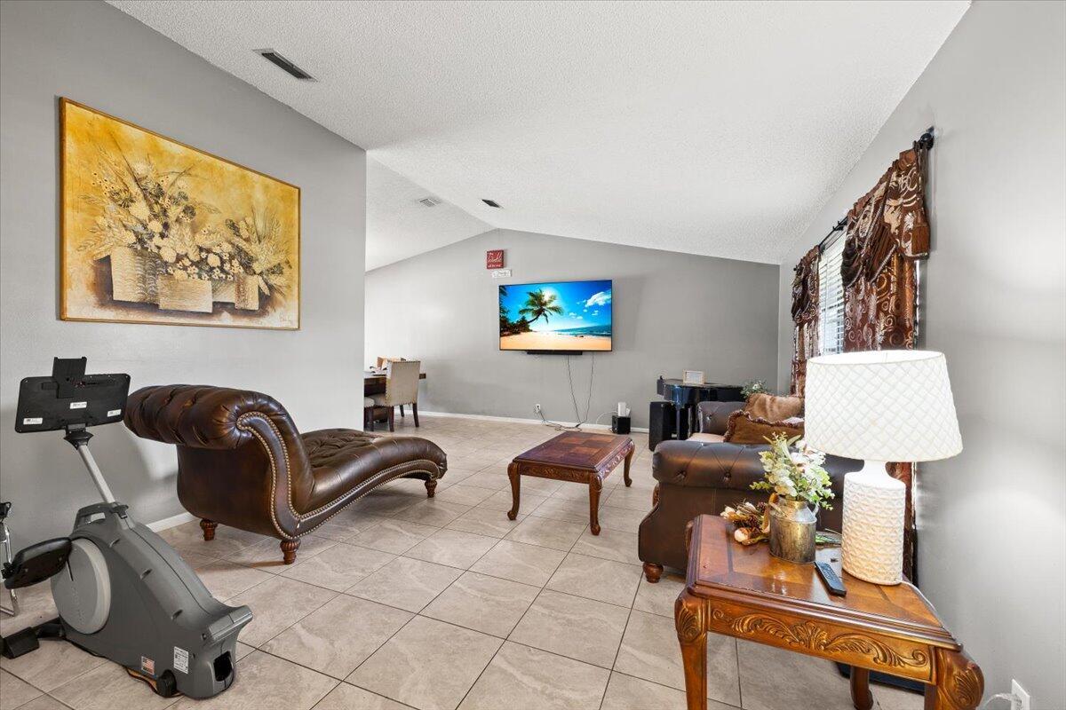 13482 Columbine Avenue, Wellington, FL 33414, Wellington - Photo 5